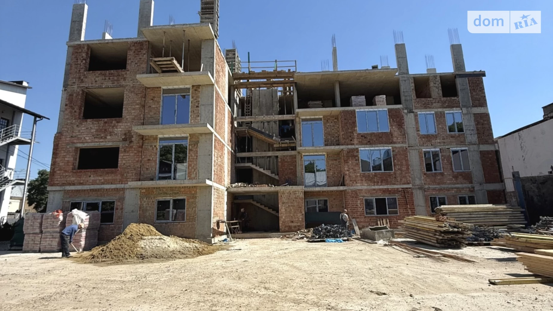 Продается 3-комнатная квартира 88.93 кв. м в Черновцах - фото 5