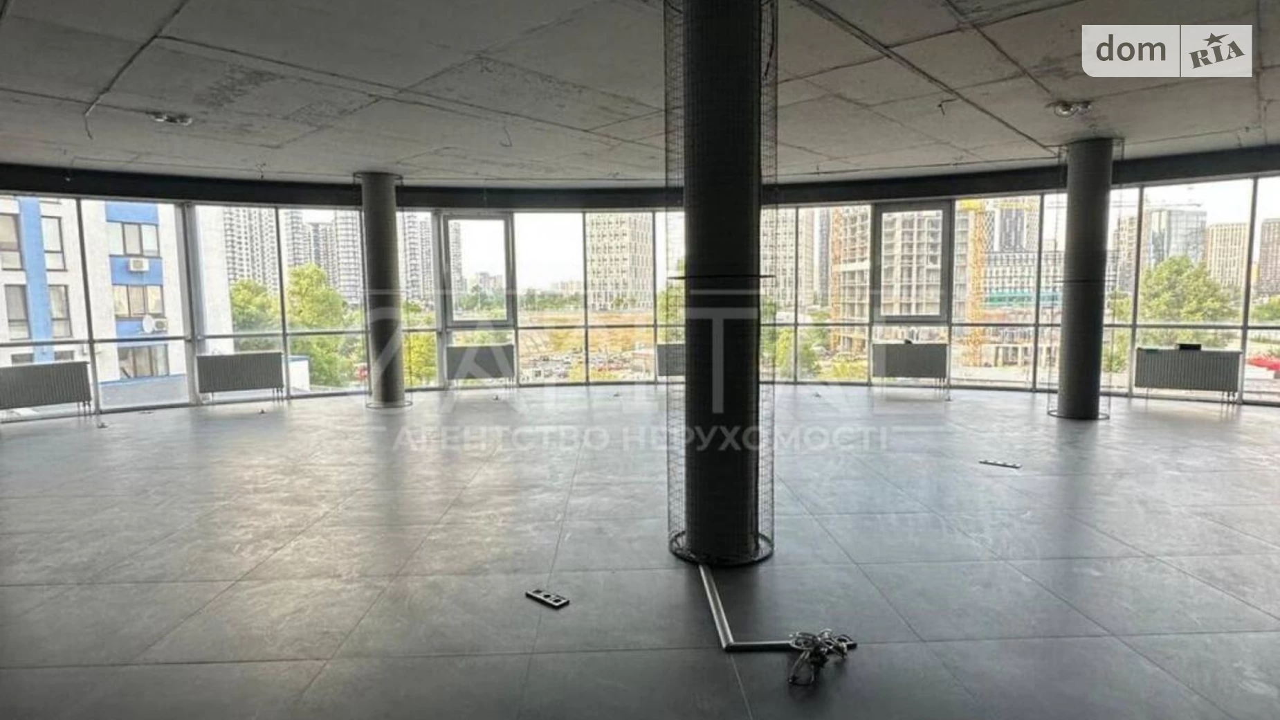 Здається в оренду офіс 118 кв. м в бізнес-центрі, цена: 950 $ - фото 2