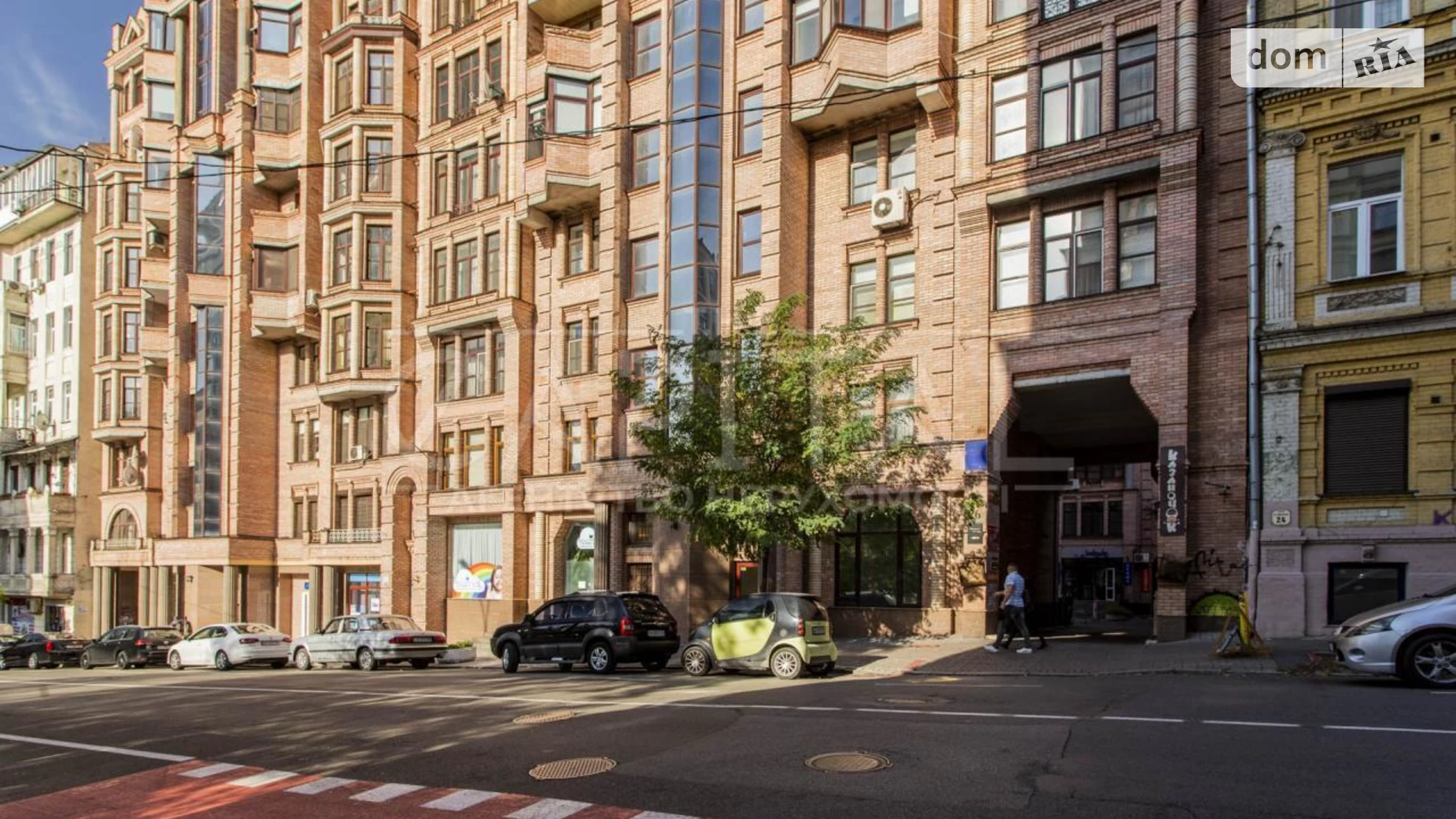 Сдается в аренду офис 92 кв. м в бизнес-центре, цена: 1600 $ - фото 2