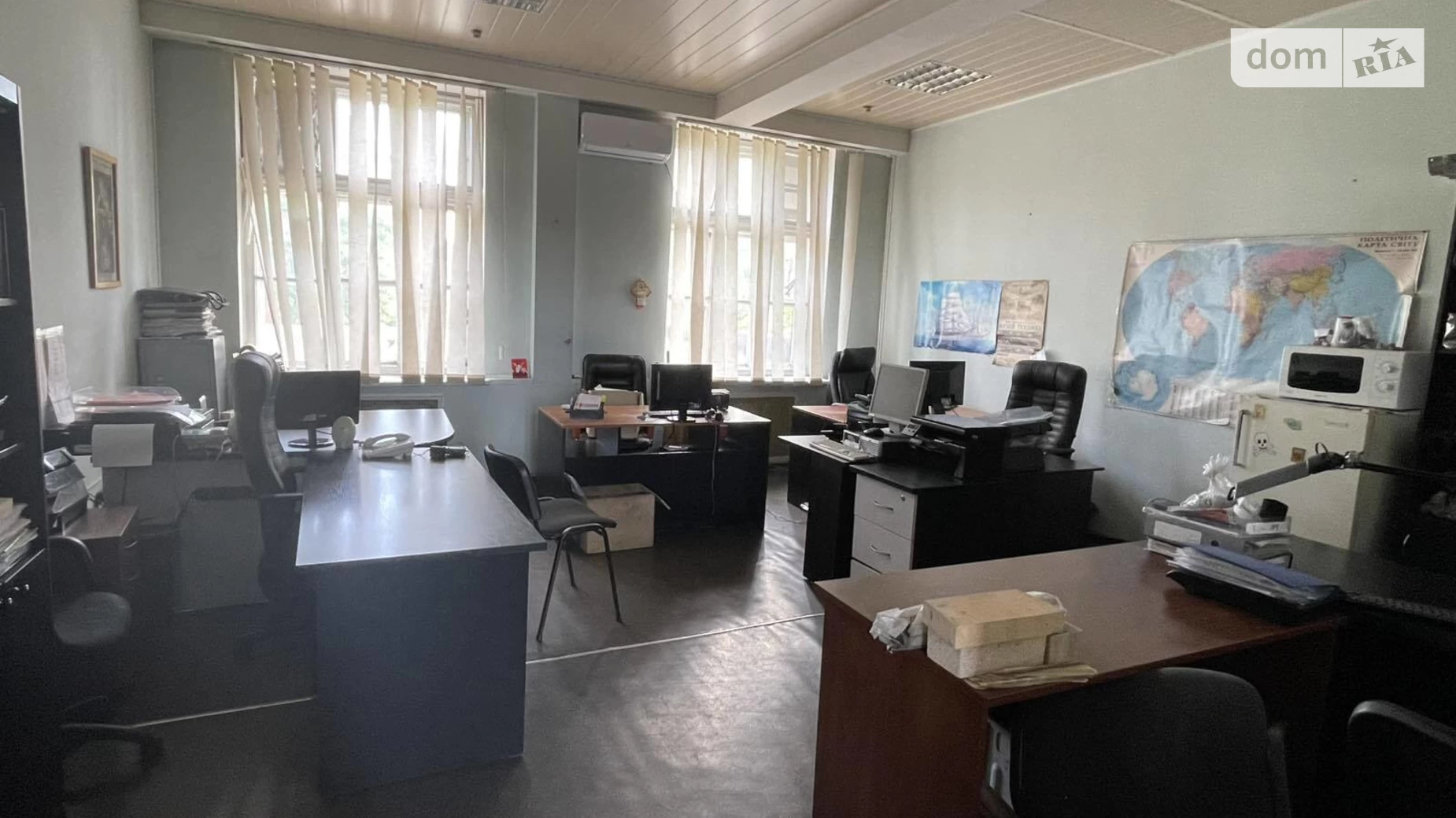 Сдается в аренду офис 448.3 кв. м в бизнес-центре, цена: 37657 грн - фото 2