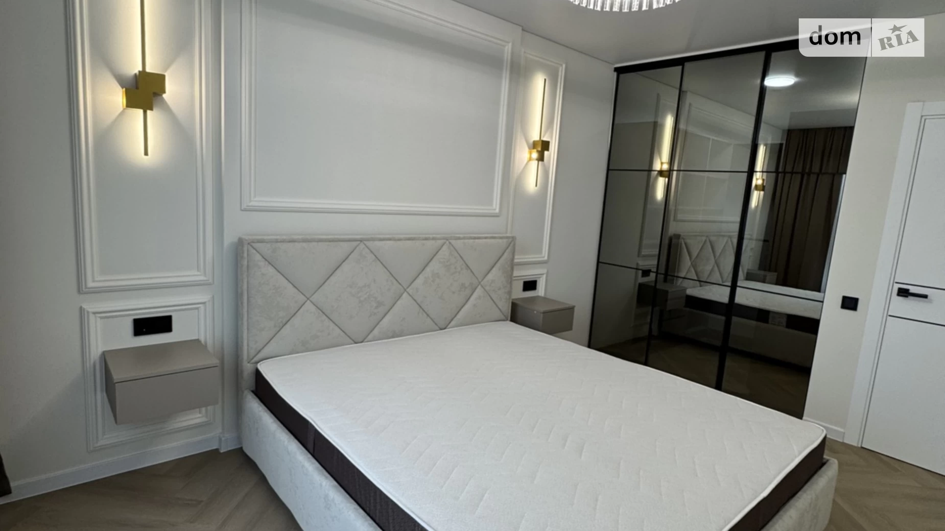 Продается 2-комнатная квартира 64 кв. м в Ивано-Франковске, ул. Крайковского, 3 корпус 3 - фото 2