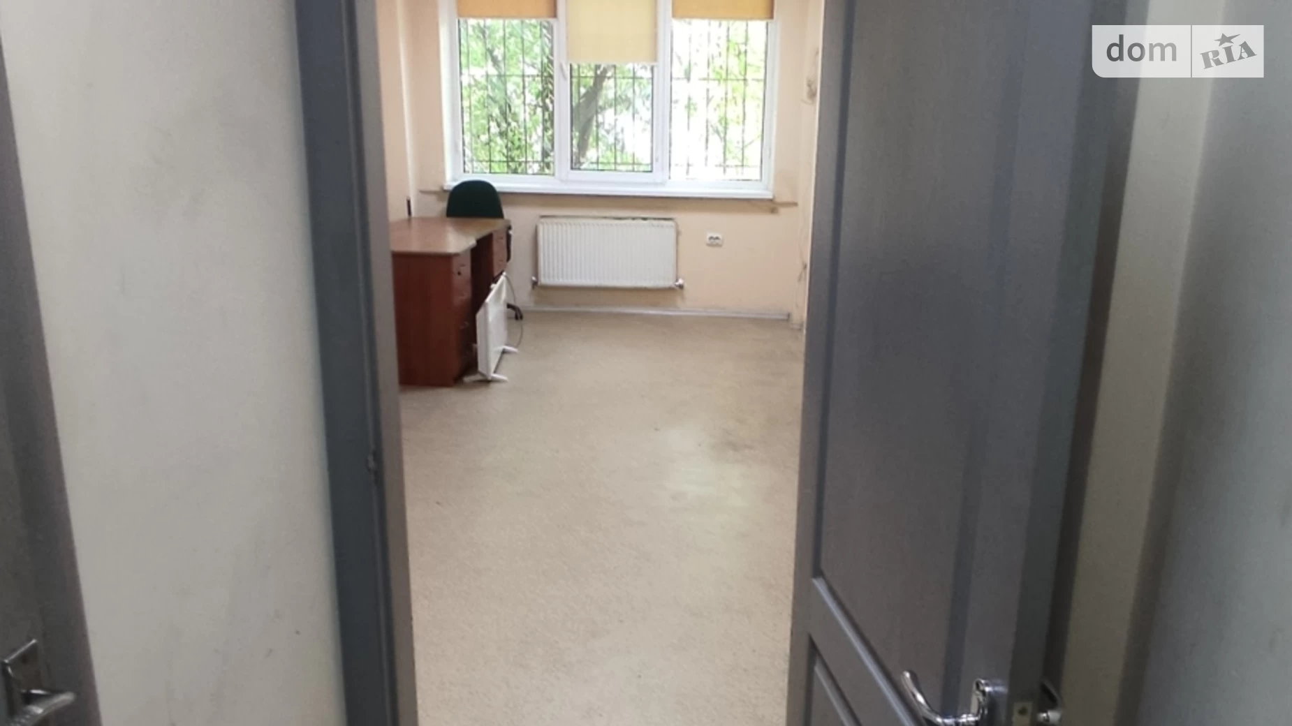 Сдается в аренду офис 27 кв. м в бизнес-центре, цена: 4000 грн - фото 2