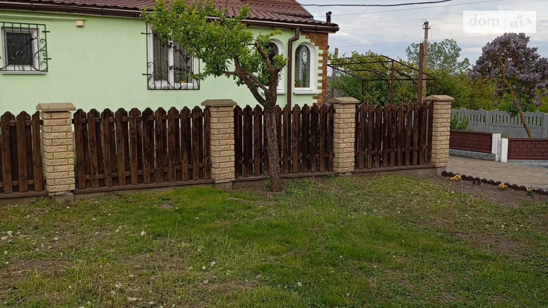 Продается одноэтажный дом 110 кв. м с террасой, цена: 100000 $ - фото 2