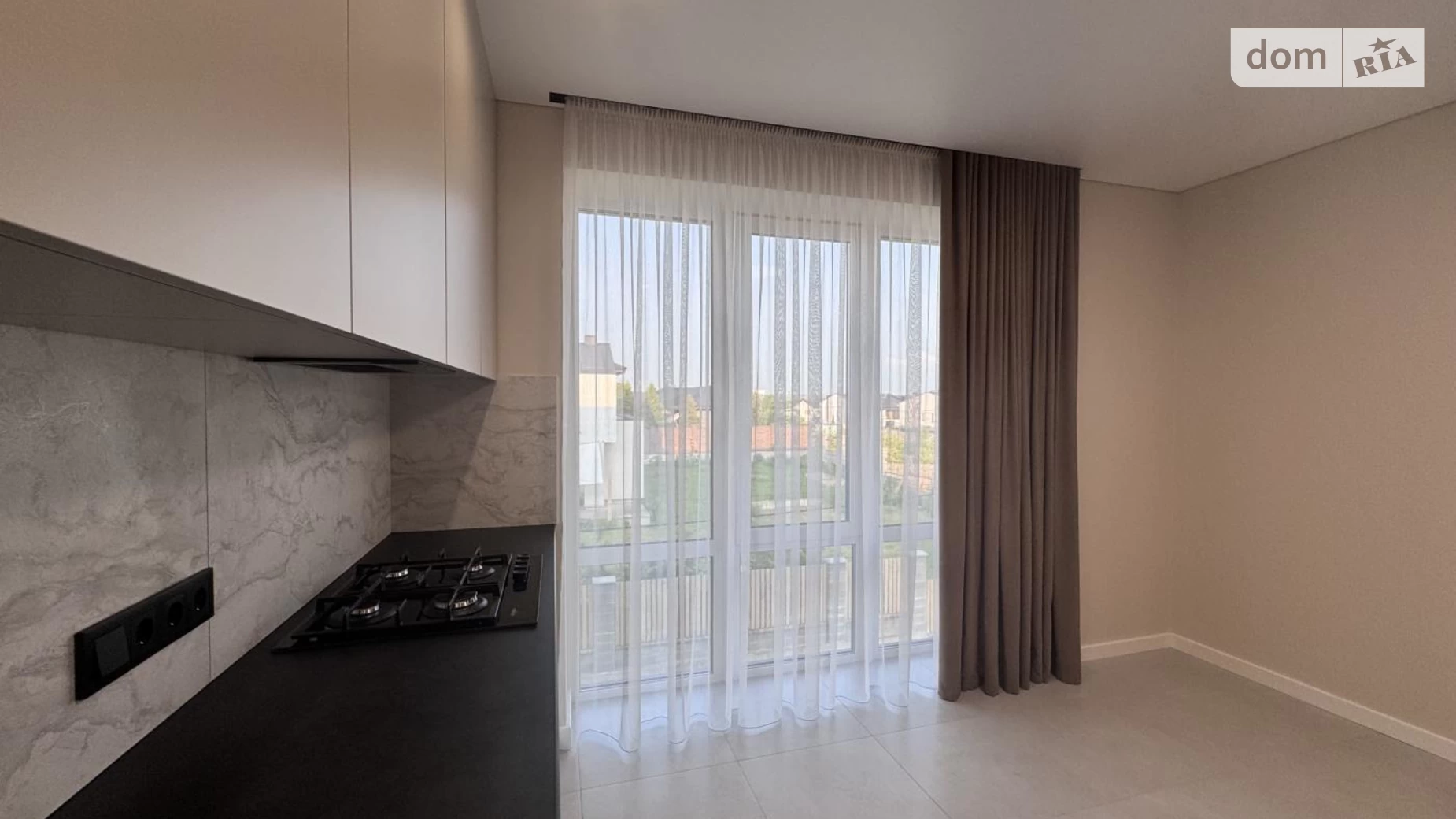 Продается 2-комнатная квартира 53 кв. м в Ровно, ул. Николая Боголюбова - фото 3