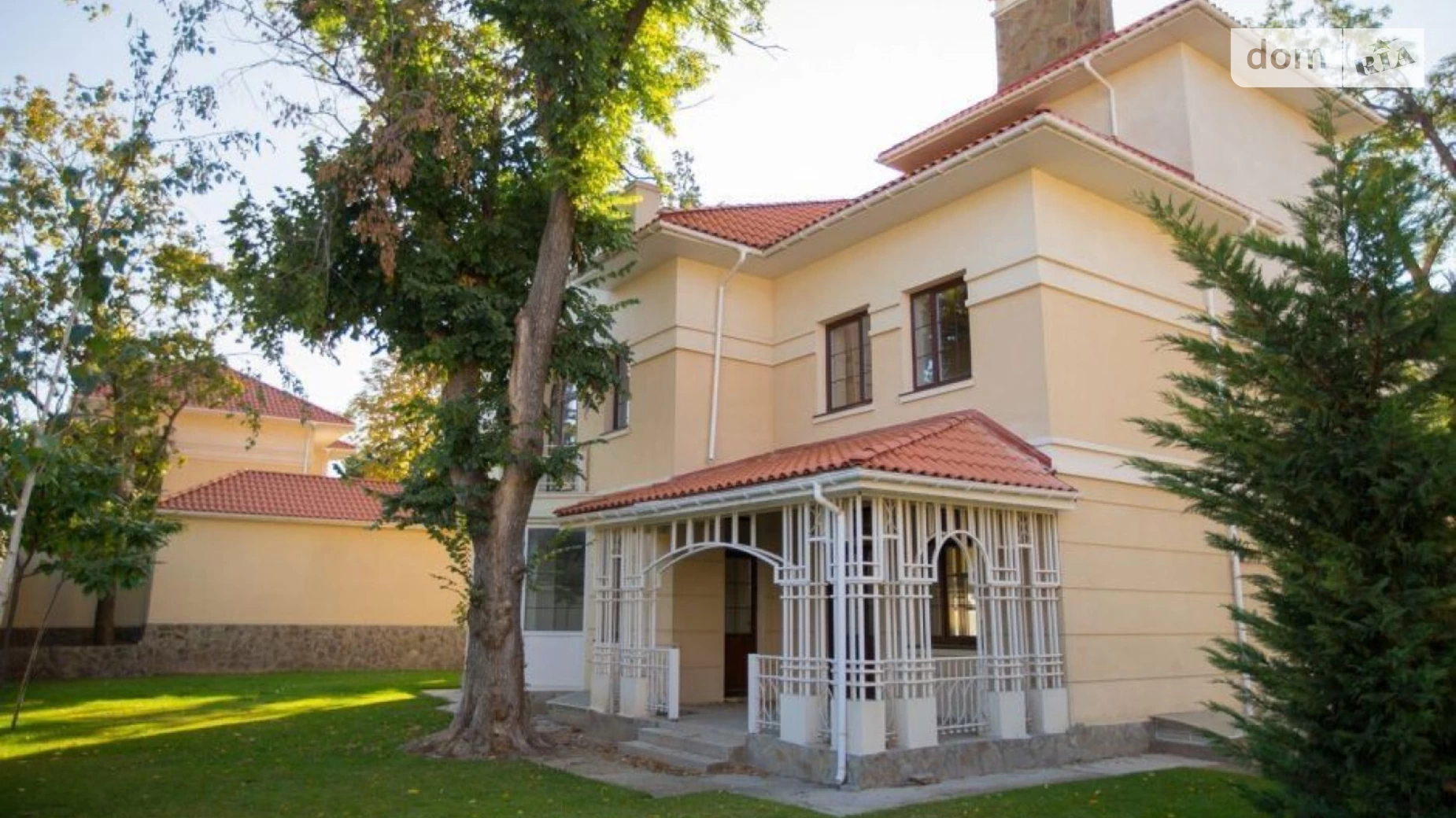 Продается дом на 3 этажа 444 кв. м с садом, цена: 515000 $ - фото 2
