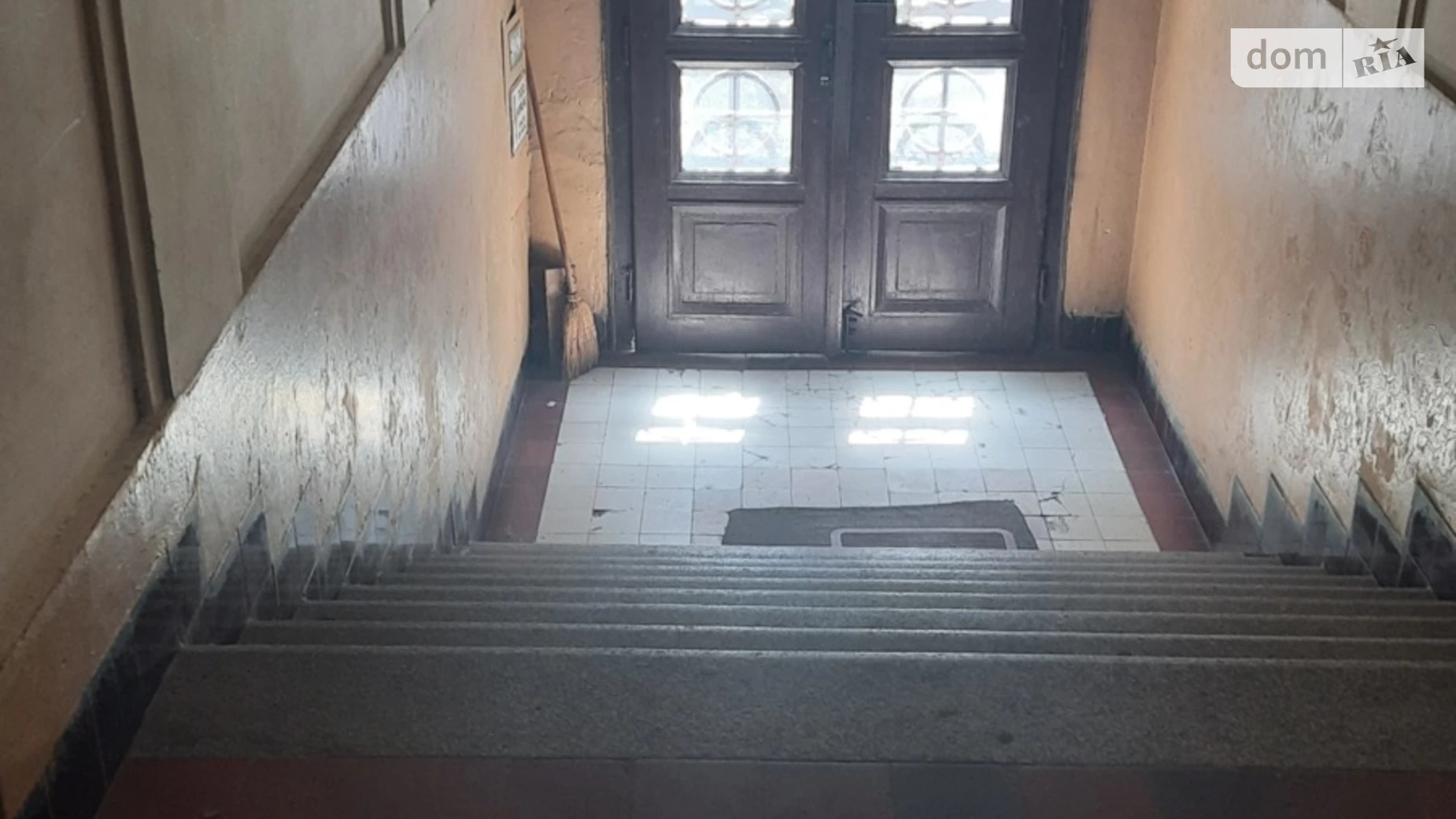 Продается 2-комнатная квартира 104.4 кв. м в Ужгороде, наб. Независимости - фото 3