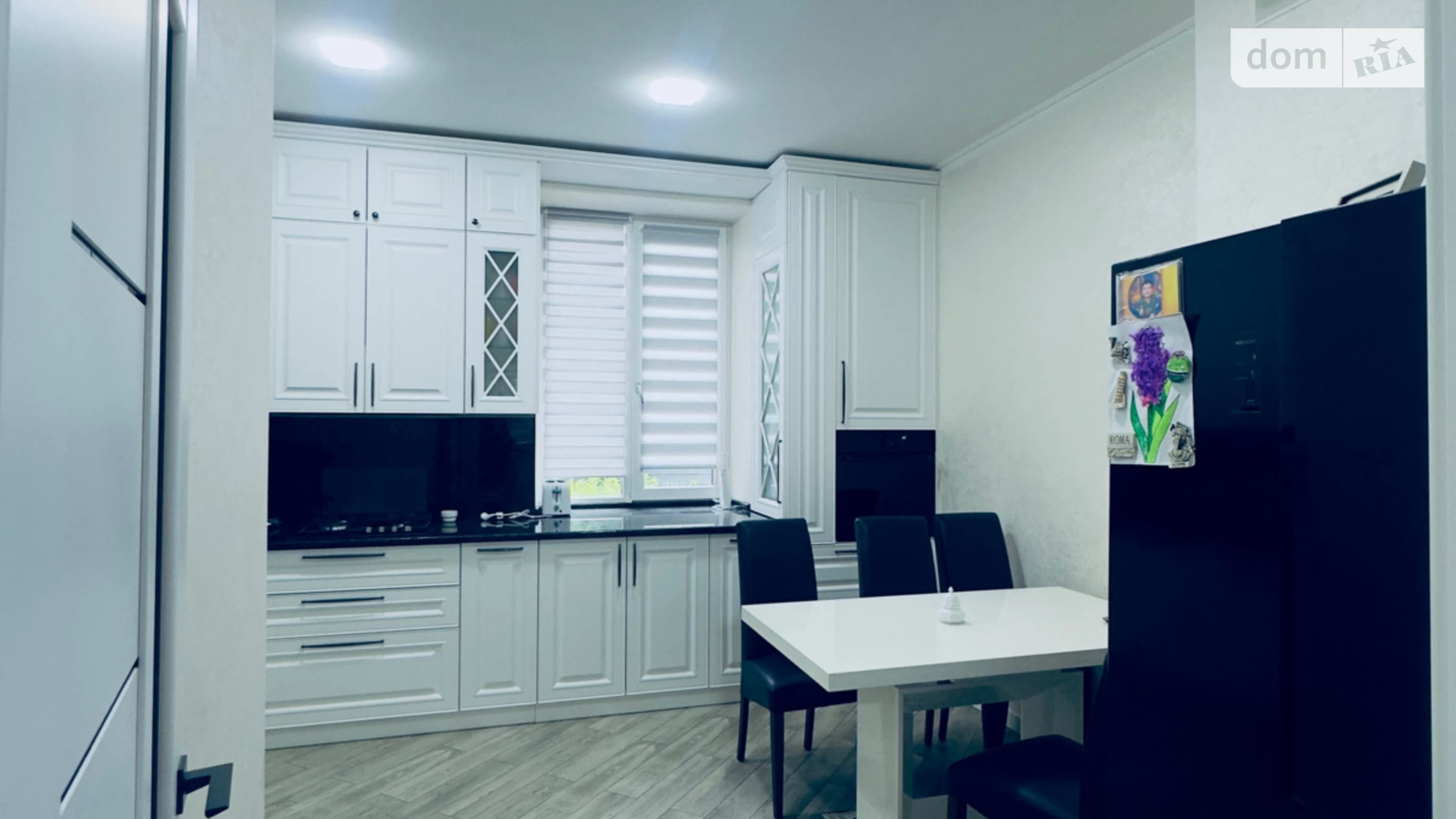 Продается 4-комнатная квартира 125 кв. м в Черновцах, ул. Шевченко Тараса, 85 - фото 2