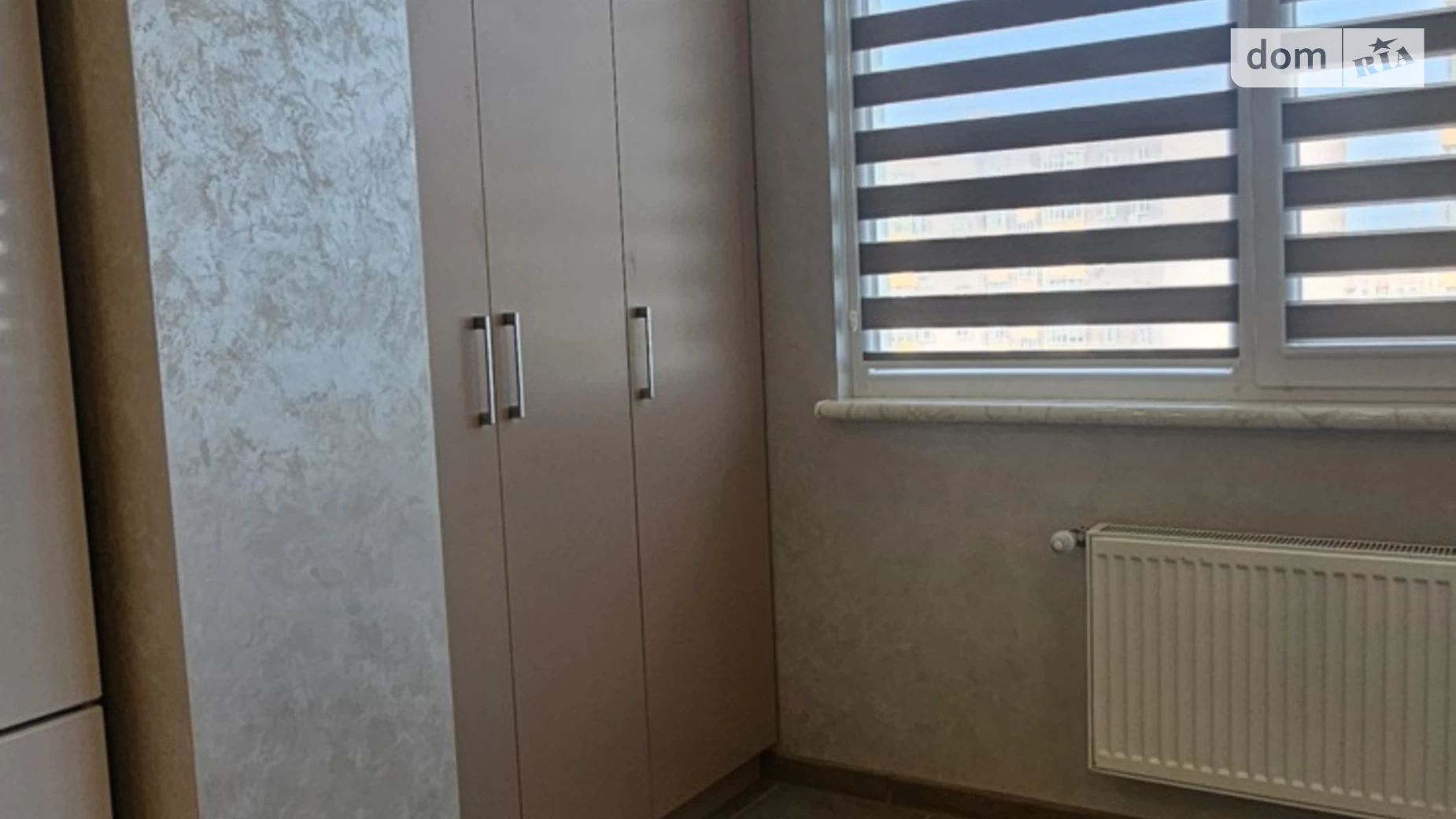 Сдается в аренду 1-комнатная квартира 41 кв. м в Ровно, ул. Соборная, 285Е - фото 2