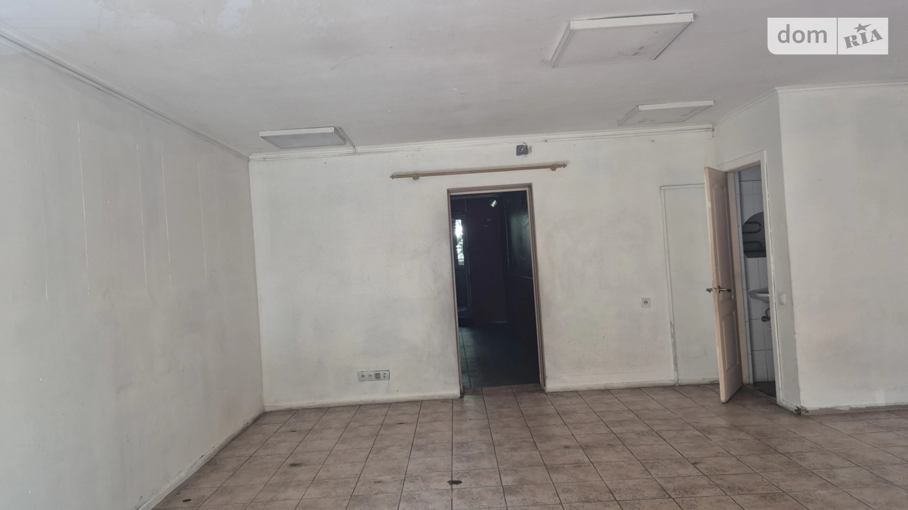 Сдается в аренду помещения свободного назначения 56 кв. м в 5-этажном здании, цена: 30000 грн - фото 4