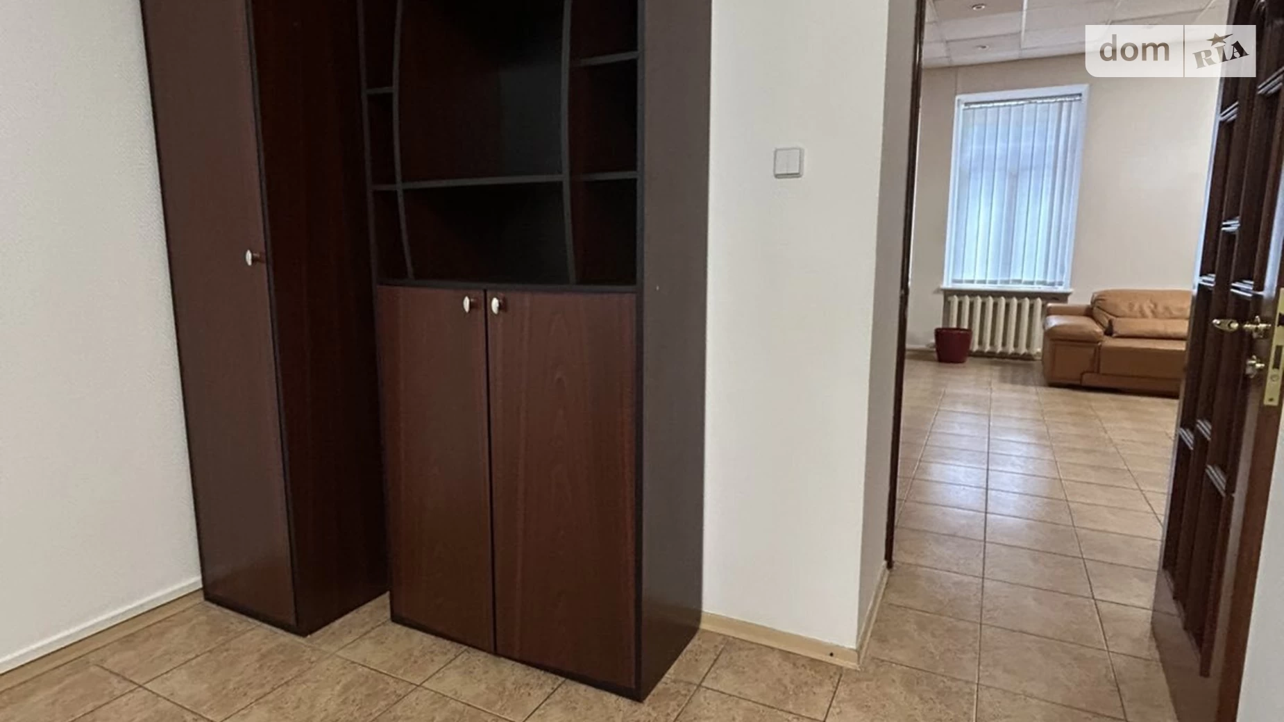 Сдается в аренду офис 123.4 кв. м в бизнес-центре, цена: 35000 грн - фото 5