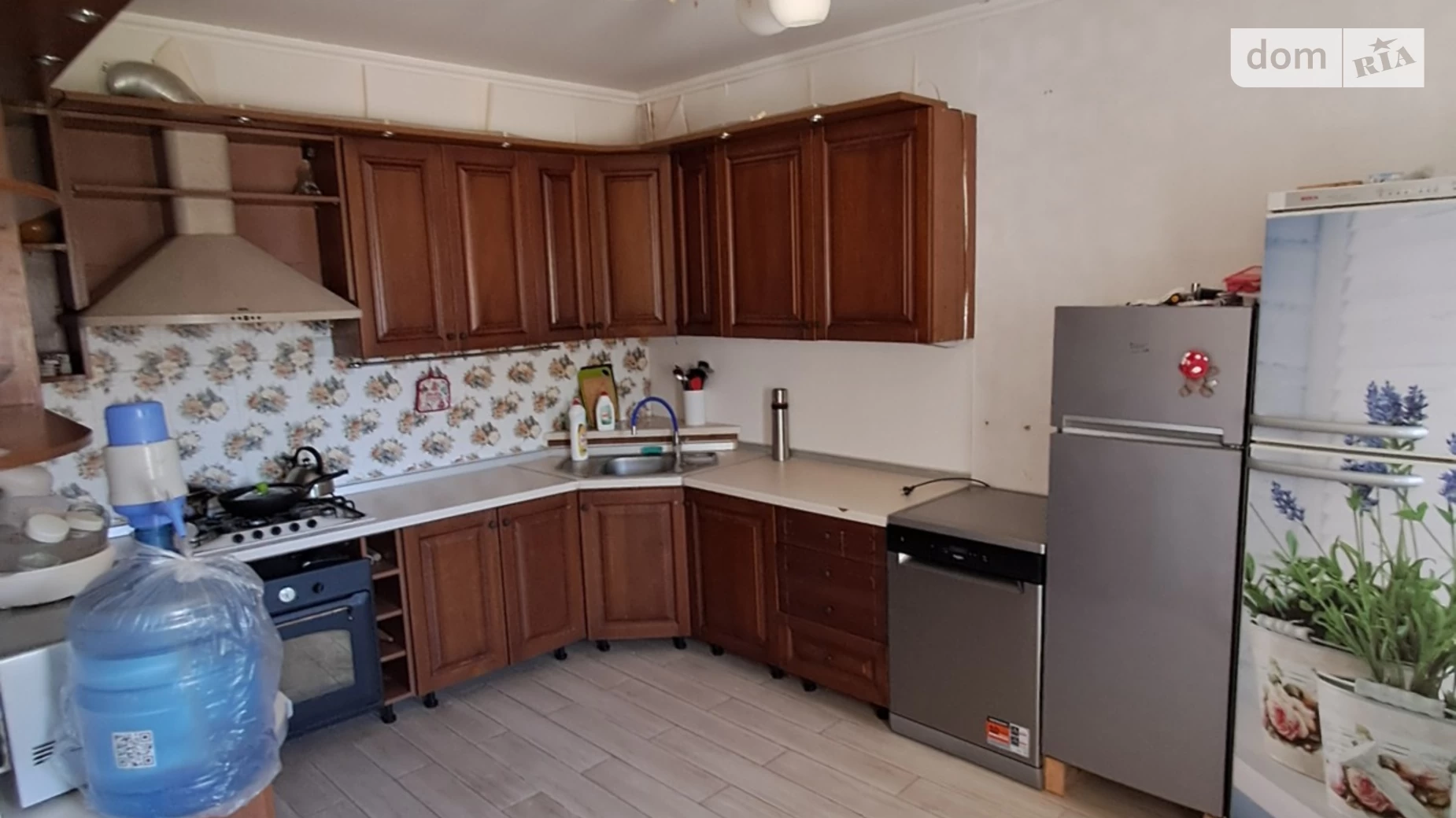 Продается дом на 2 этажа 198 кв. м с садом, цена: 127000 $ - фото 3