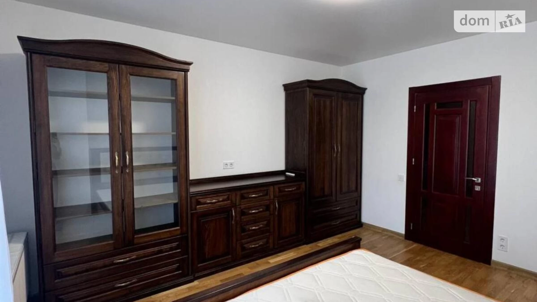 Продается 2-комнатная квартира 62.5 кв. м в Львове, ул. Железнодорожная - фото 2