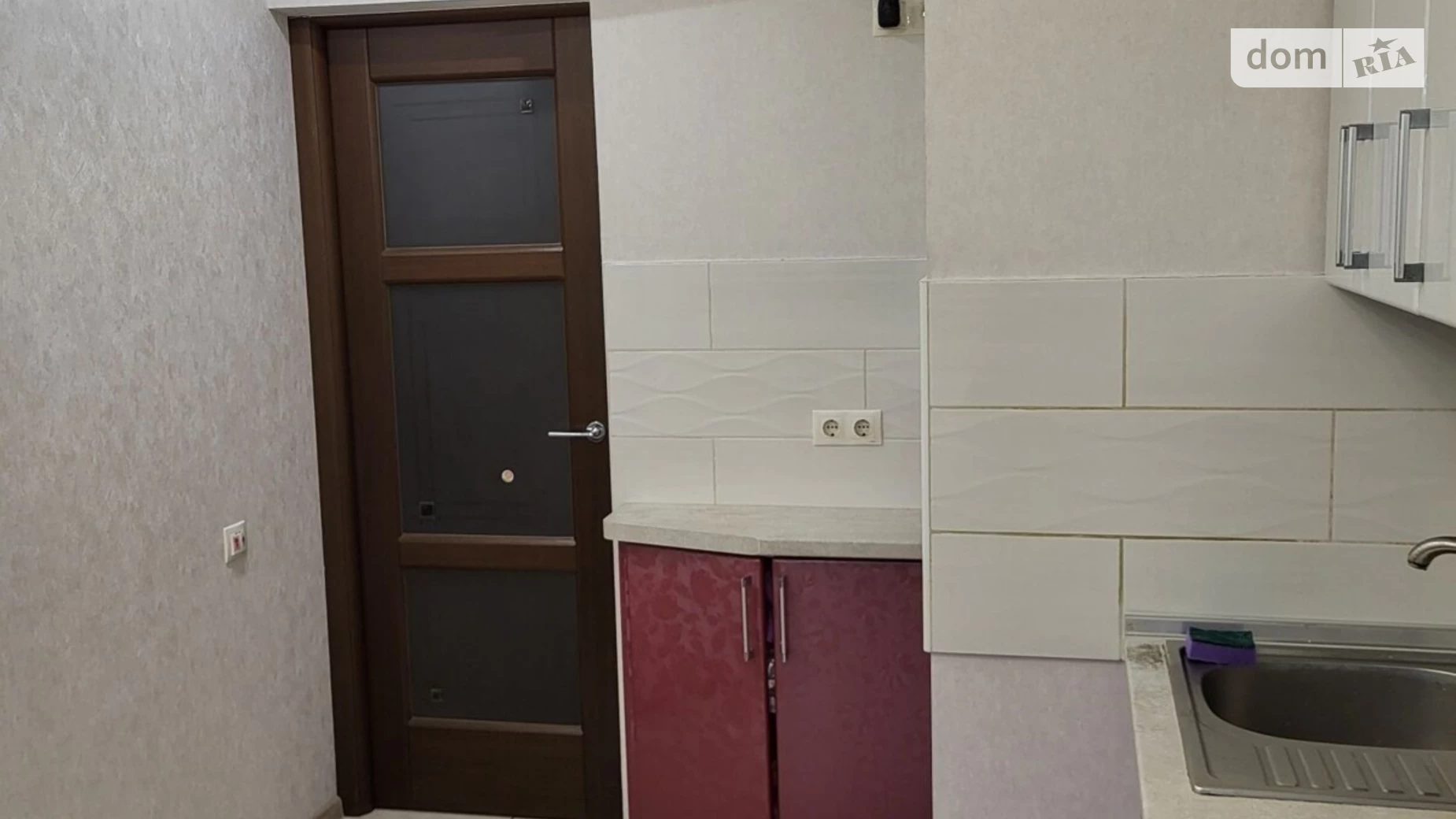 Продается 3-комнатная квартира 64 кв. м в Ровно, ул. Виталия Могеля(Юбилейная), 11 - фото 2