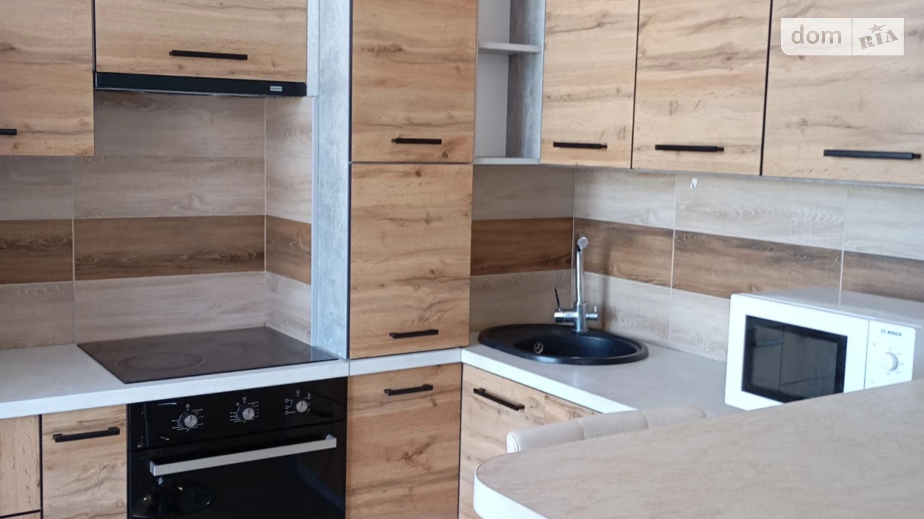Продается 1-комнатная квартира 42 кв. м в Фонтанке, пер. Майский, 8 - фото 2