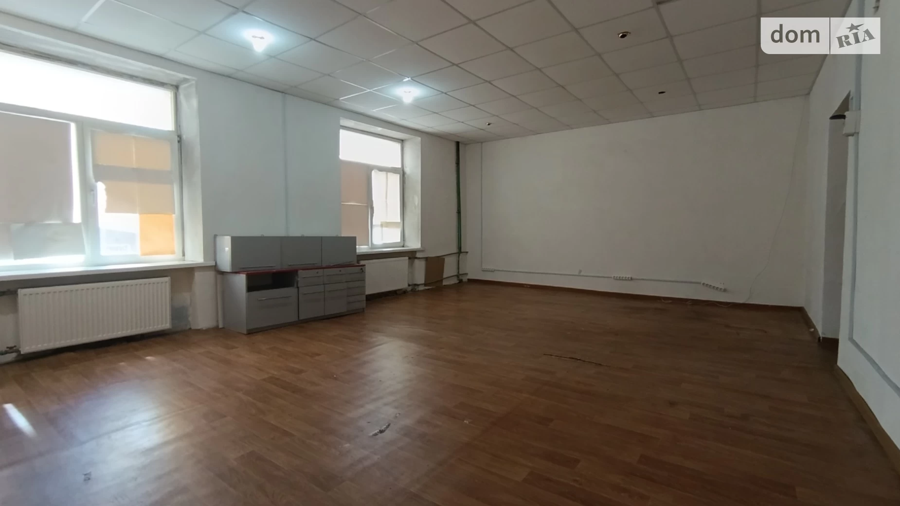 Сдается в аренду офис 60 кв. м в бизнес-центре, цена: 18000 грн - фото 5