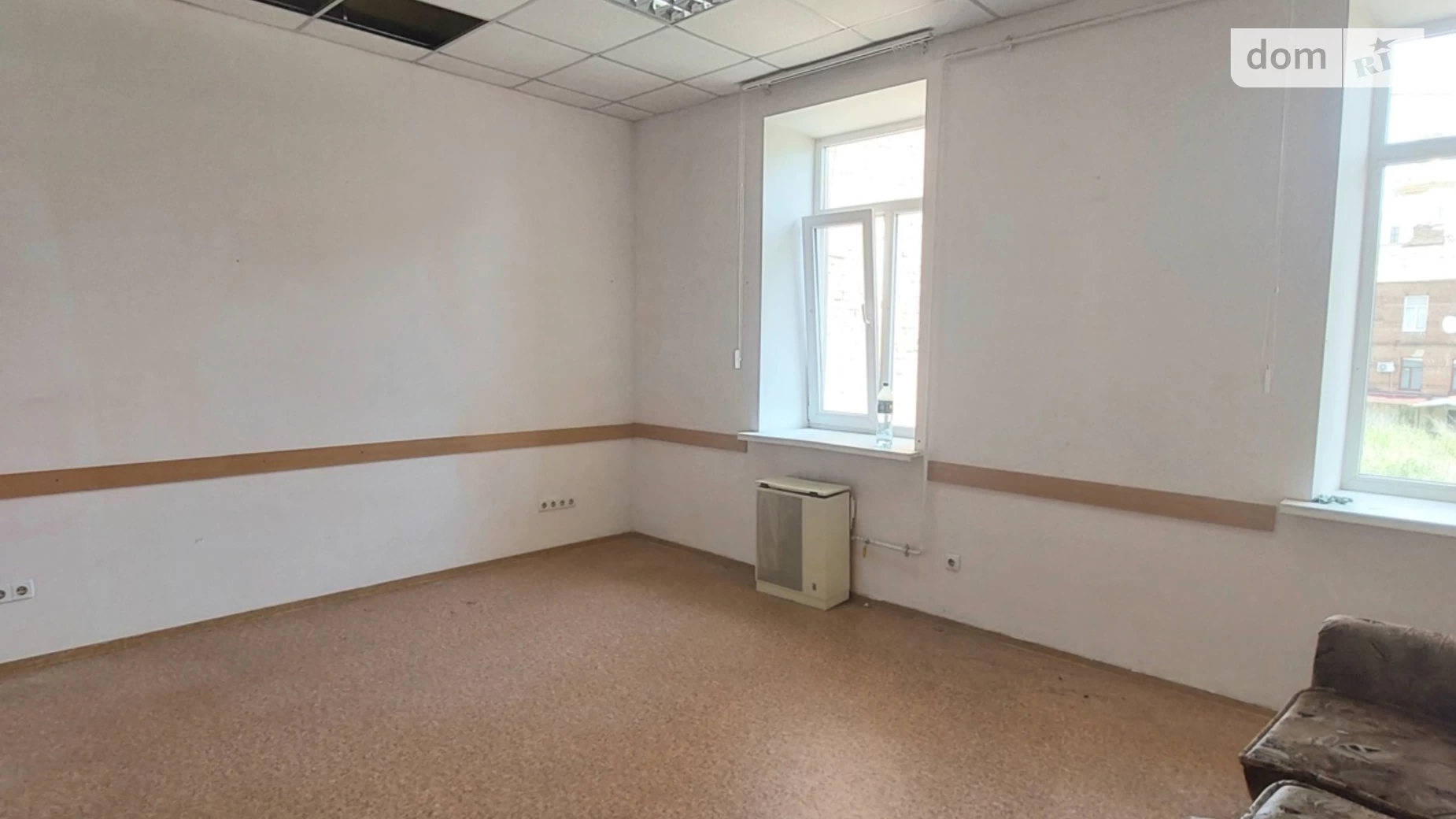 Сдается в аренду офис 25 кв. м в бизнес-центре, цена: 5000 грн - фото 3
