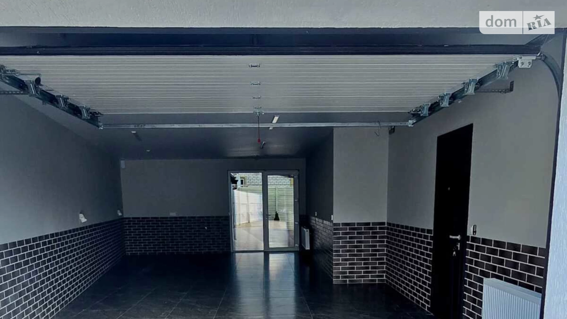 Продается дом на 2 этажа 315 кв. м с гаражом, цена: 520000 $ - фото 4