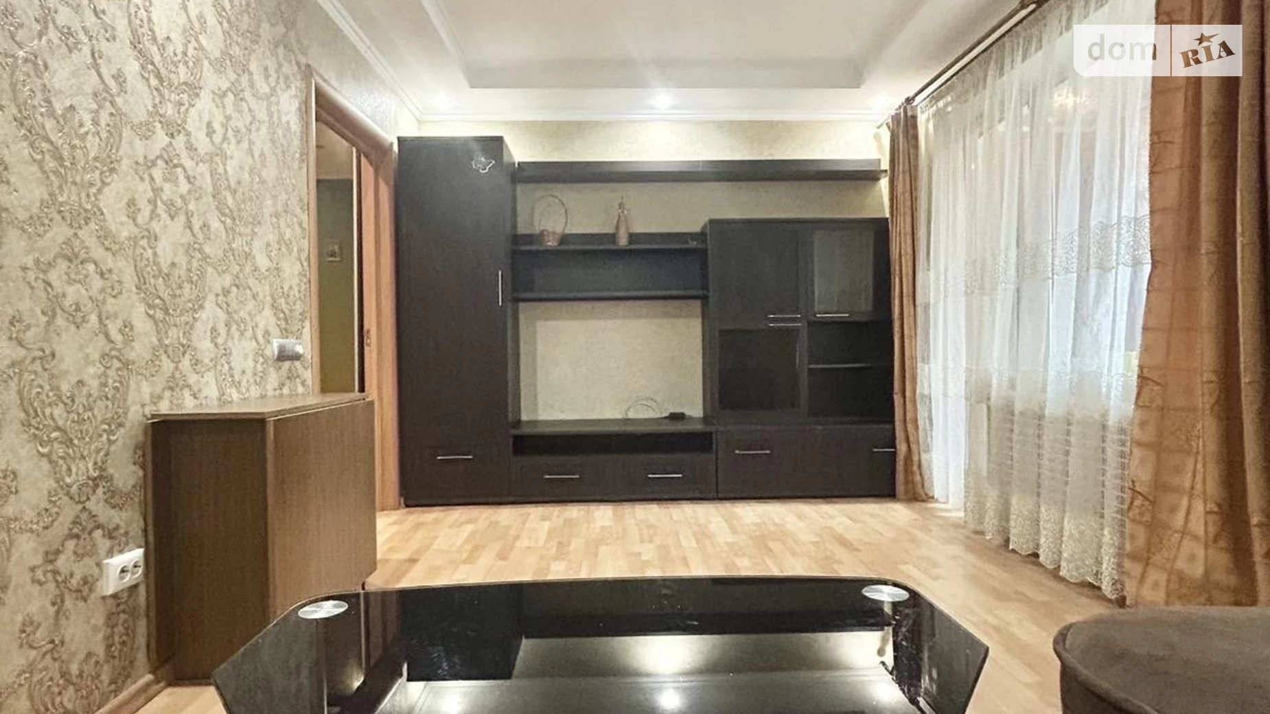 Продается 2-комнатная квартира 59 кв. м в Ровно, ул. Вербова, 38 - фото 3