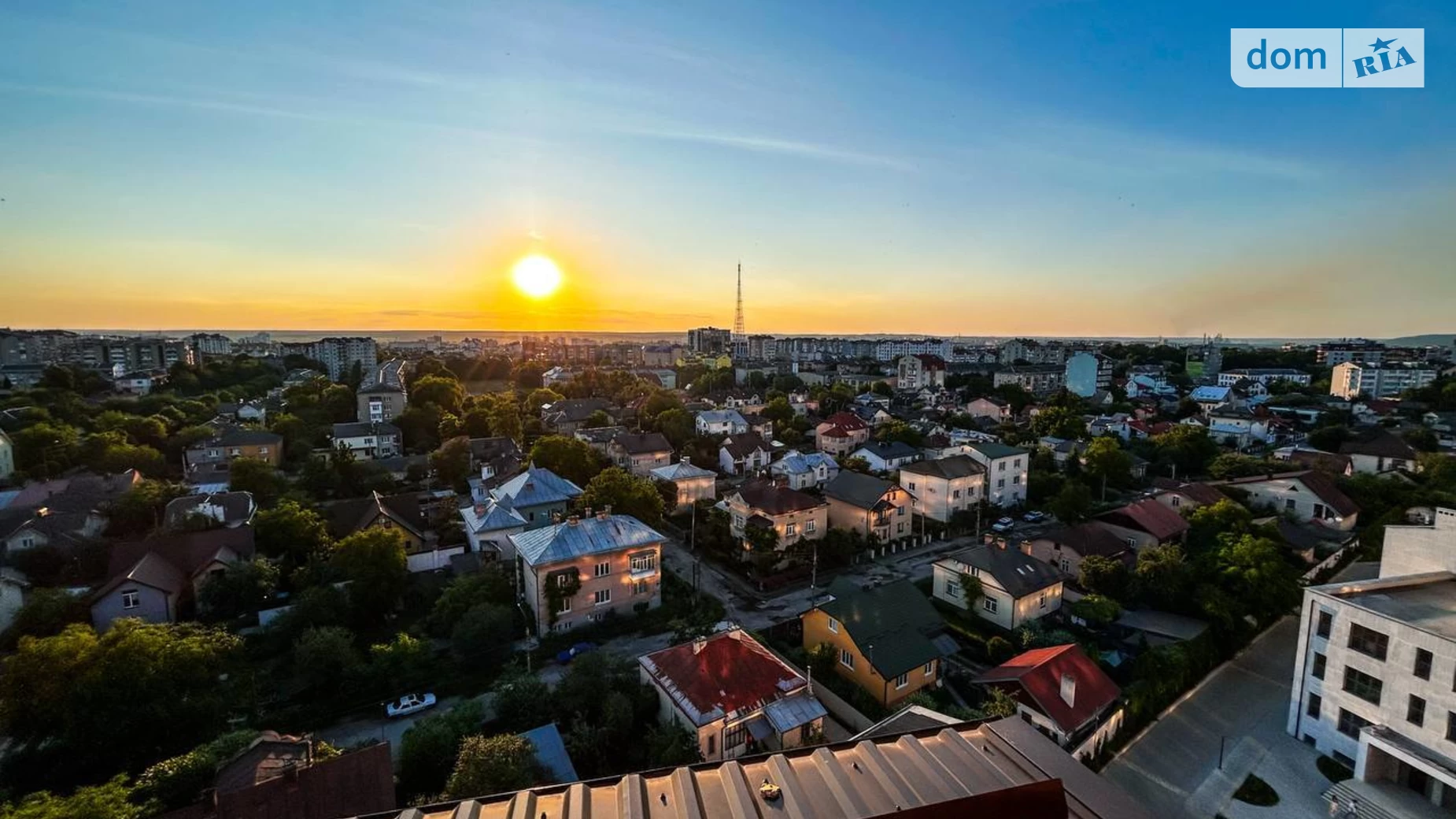 Продается 1-комнатная квартира 41 кв. м в Ивано-Франковске, ул. Высочана Семена, 18 корпус 38 - фото 2