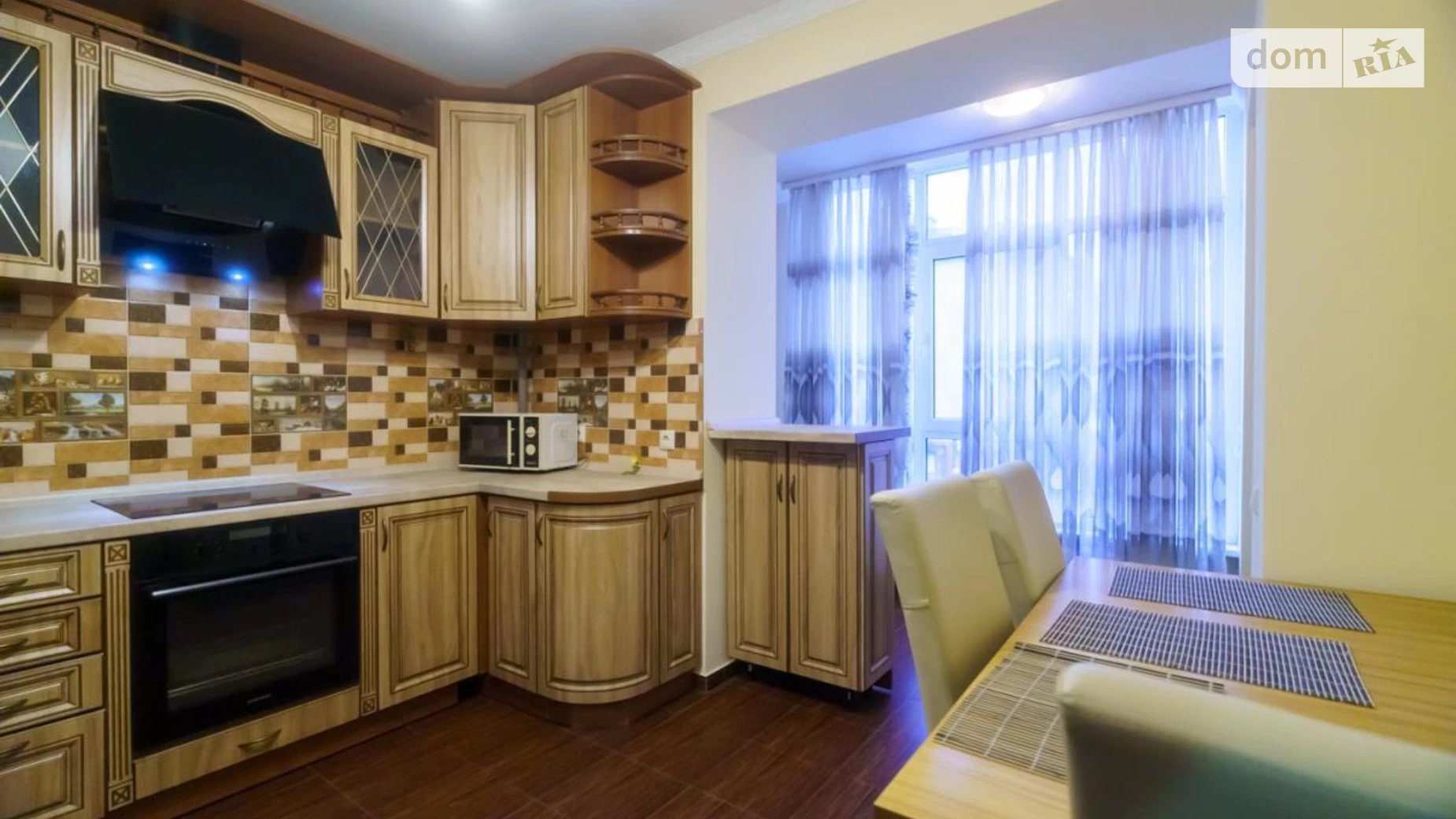 Сдается в аренду 1-комнатная квартира 44.2 кв. м в Ивано-Франковске, ул. Довженко А., 23 - фото 3