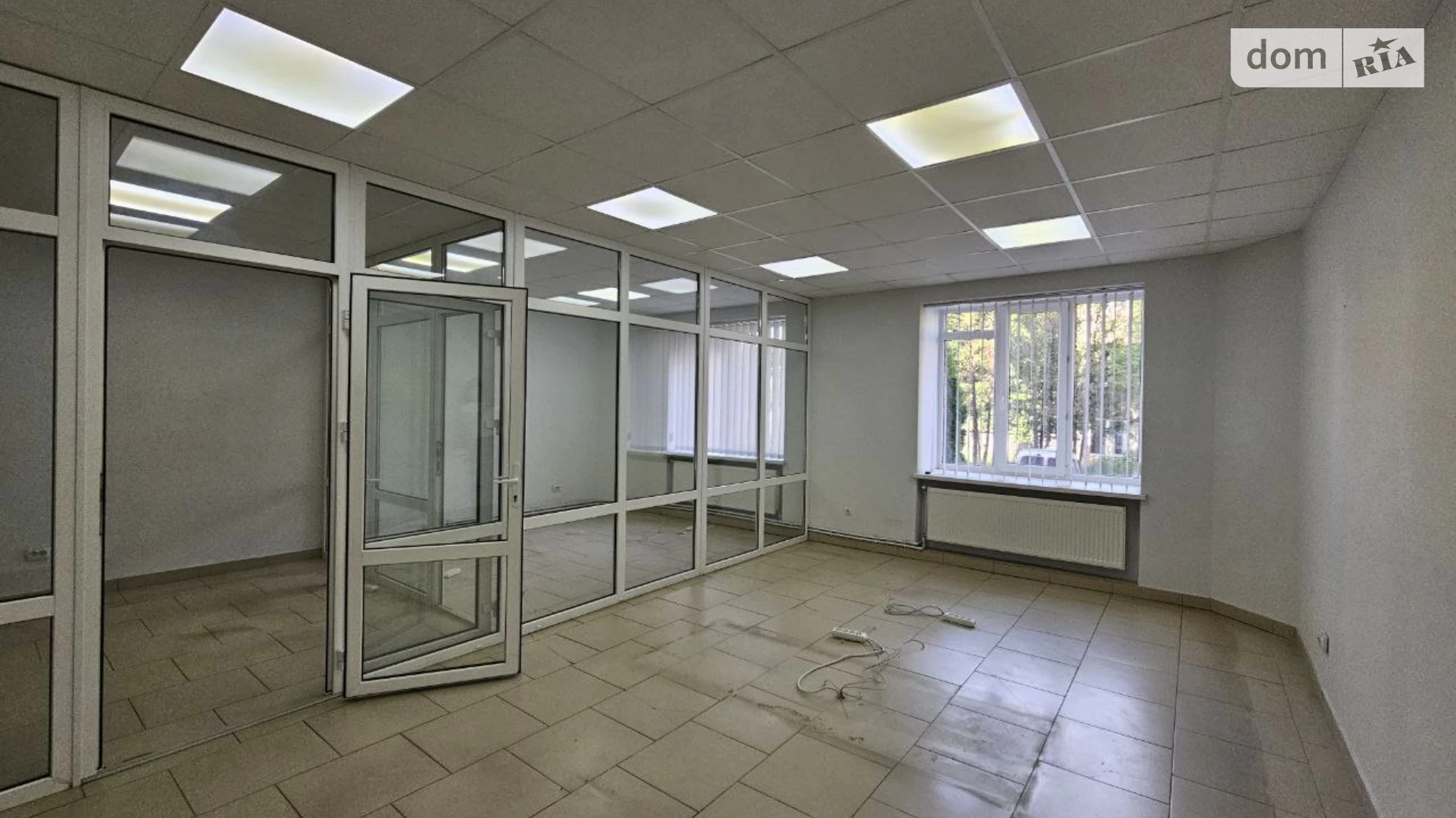 Здається в оренду приміщення вільного призначення 200 кв. м в 10-поверховій будівлі, цена: 69000 грн - фото 4