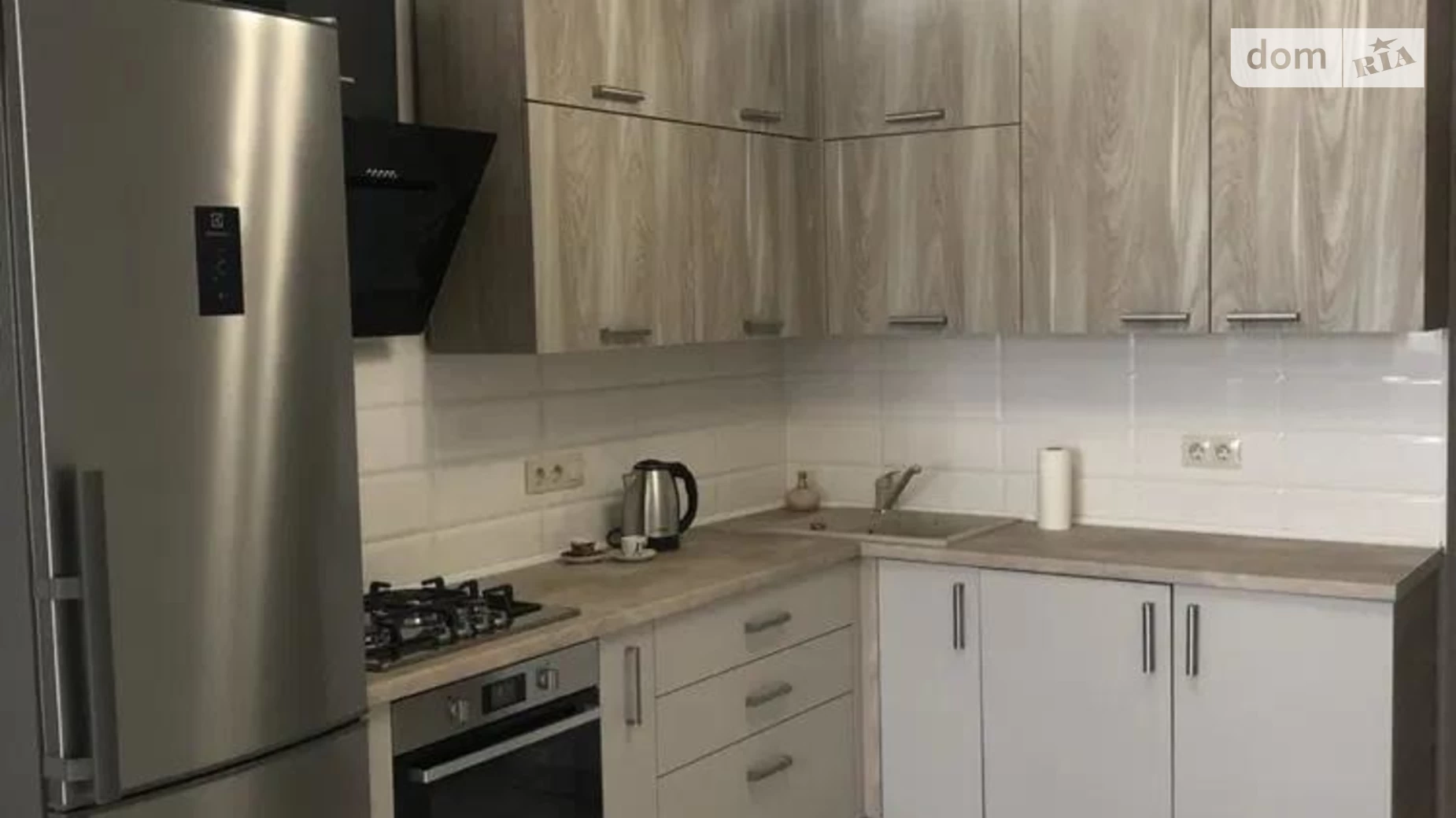 Продается 1-комнатная квартира 62 кв. м в Львове, ул. Пулюя Ивана, 40/2 - фото 2
