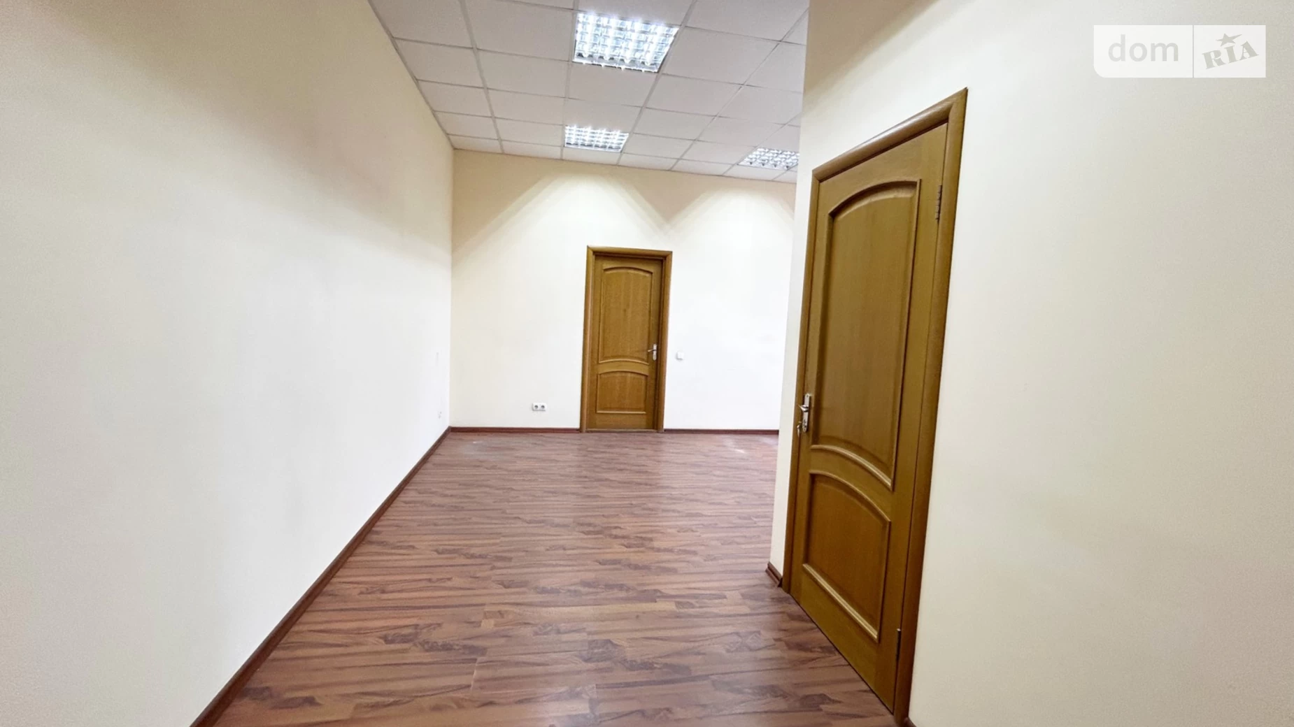 Сдается в аренду офис 35 кв. м в бизнес-центре, цена: 8400 грн - фото 5