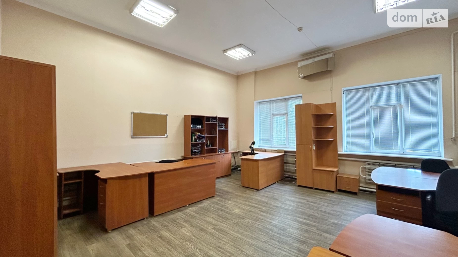Сдается в аренду офис 34 кв. м в бизнес-центре, цена: 6460 грн - фото 4