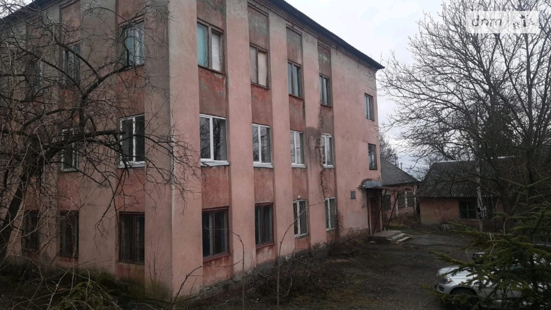 Продается объект сферы услуг 793 кв. м в 3-этажном здании, цена: 240000 $ - фото 3