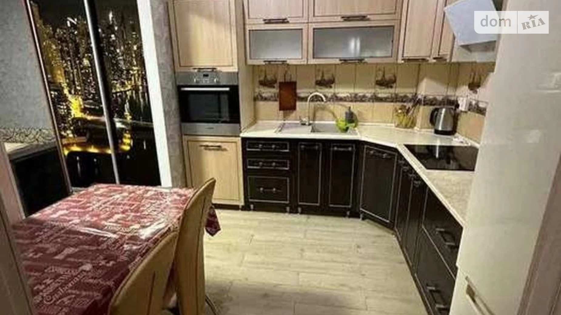 Продается 1-комнатная квартира 52.3 кв. м в Киеве, ул. Клавдиевская, 40Г - фото 2