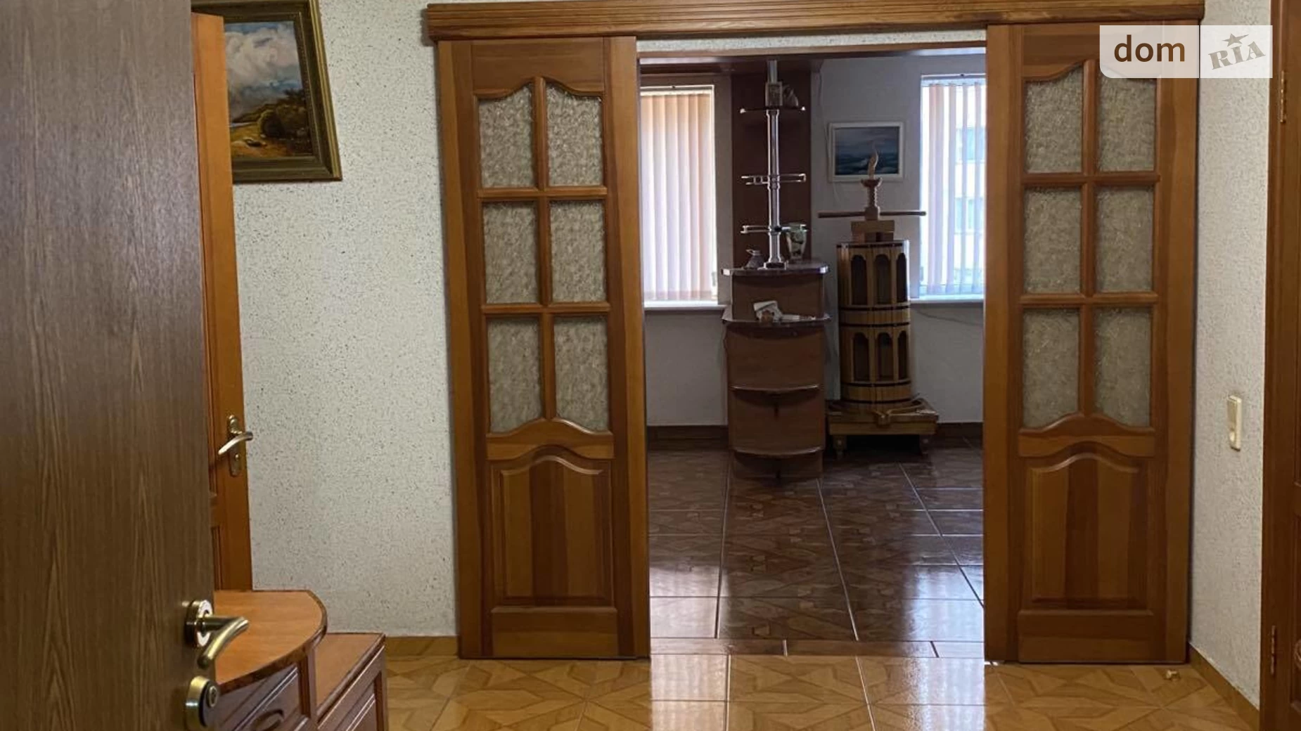 Продається 3-кімнатна квартира 107 кв. м у Києві, вул. Левка Лук'яненка, 2/4 - фото 2
