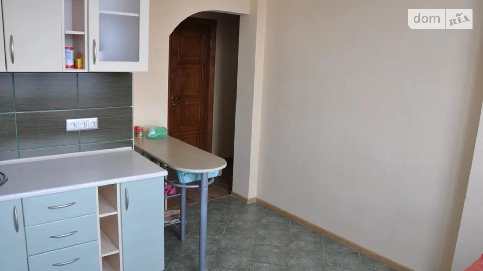 Продається 2-кімнатна квартира 68.7 кв. м у Києві, вул. Олени Пчілки, 2 - фото 2