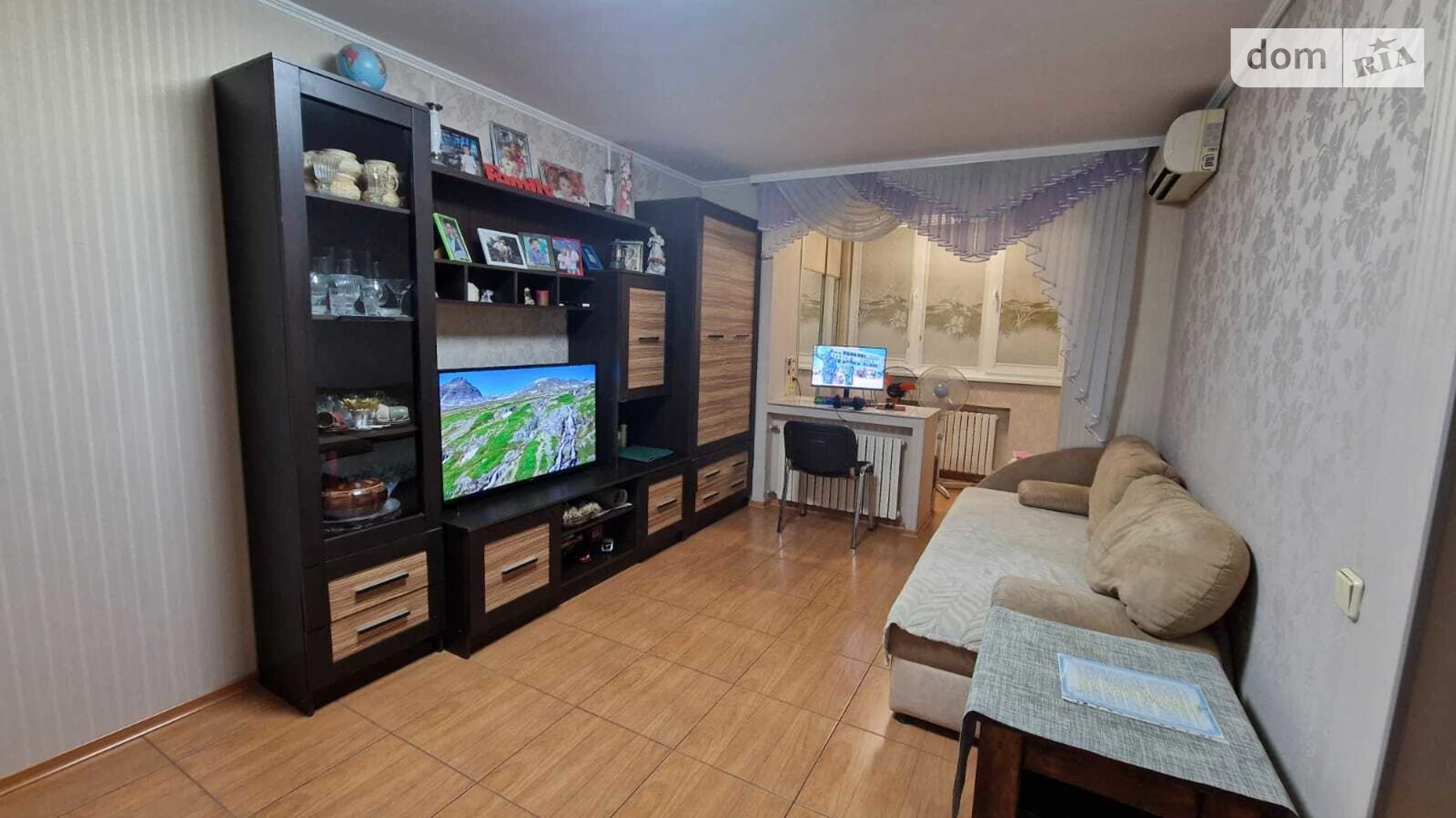 Продается 2-комнатная квартира 46 кв. м в Слобожанском, ул. Тепличная - фото 2