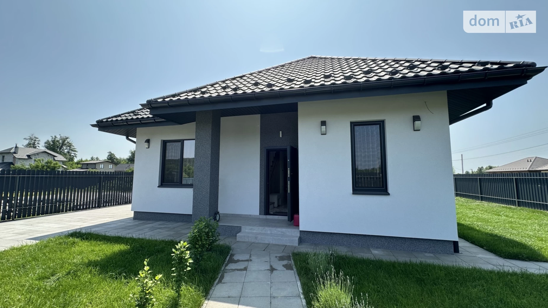 Продается дом на 2 этажа 140 кв. м с балконом, цена: 180000 $ - фото 2