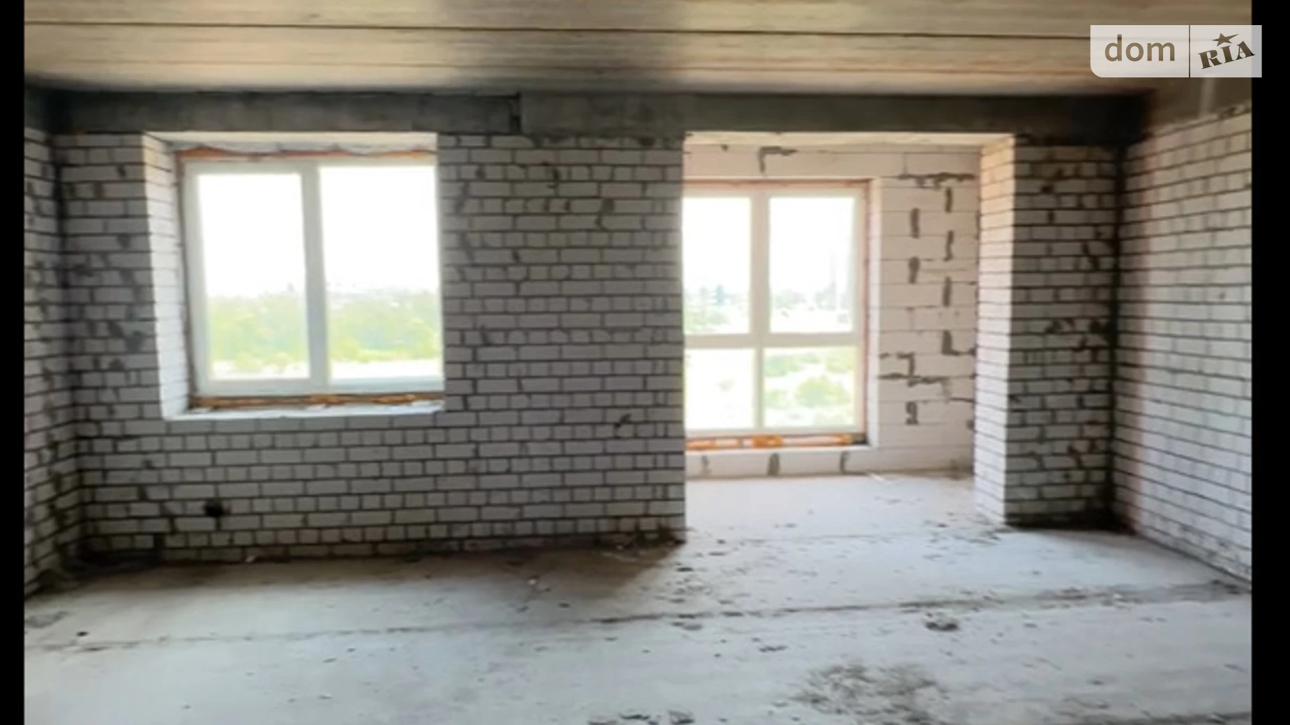 Продается 1-комнатная квартира 70 кв. м в Днепре, ул. Новоселовская, 2 - фото 2