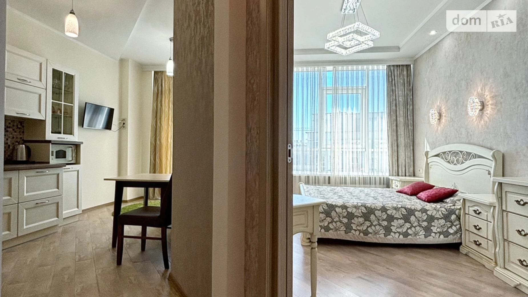 Продається 1-кімнатна квартира 50 кв. м у Одесі, бул. Французький, 60В - фото 2