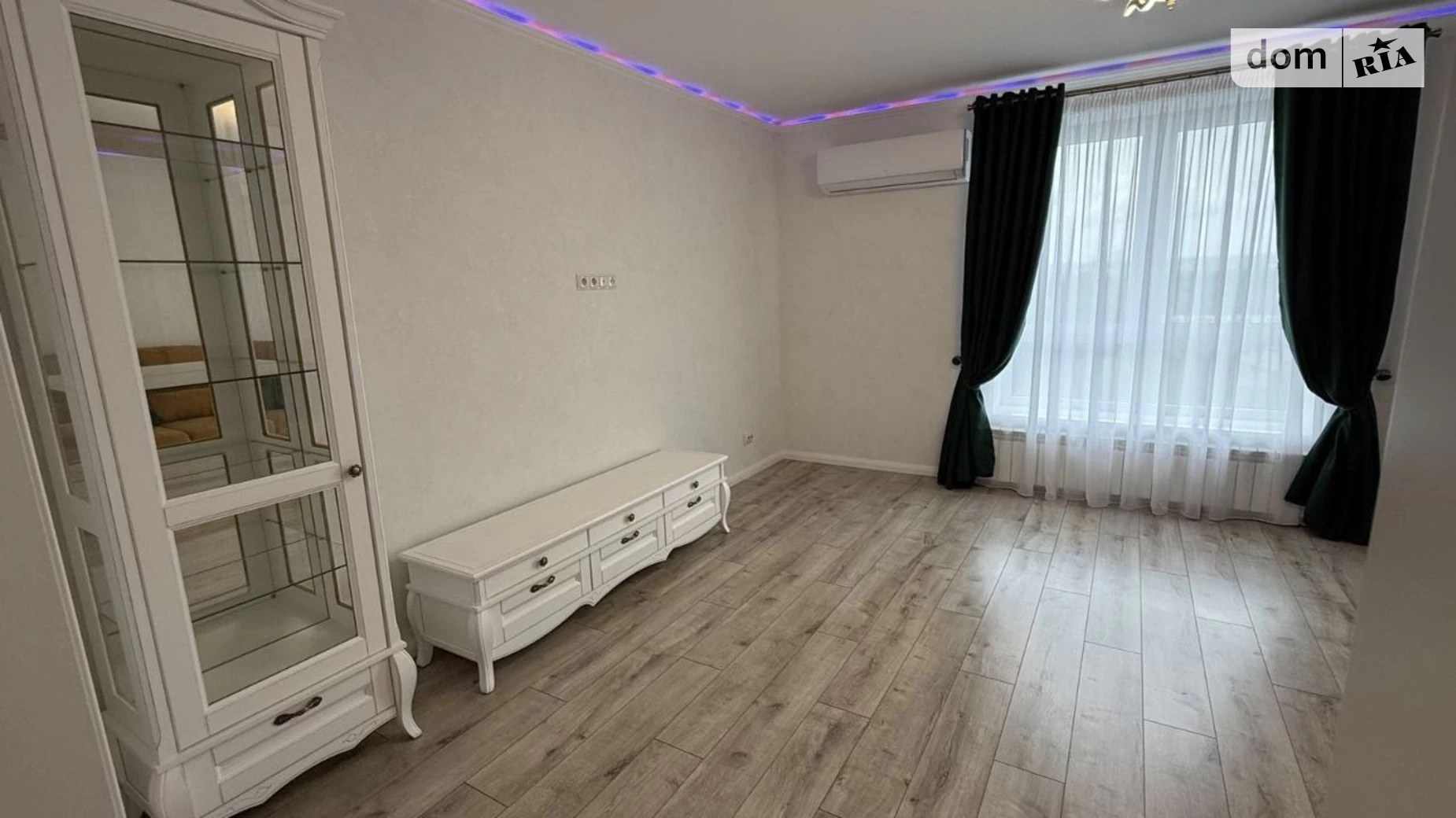 Продается 3-комнатная квартира 84 кв. м в Ивано-Франковске, ул. Национальной Гвардии, 14Ш - фото 2