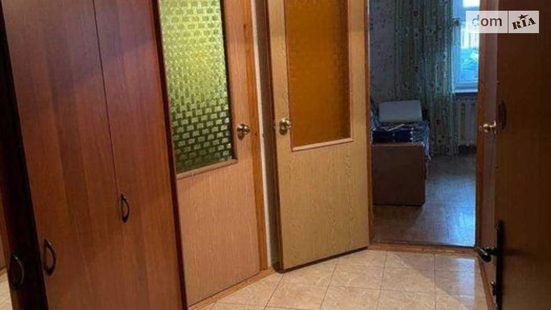 Продается 1-комнатная квартира 50 кв. м в Киеве, ул. Вишняковская, 5Б - фото 2