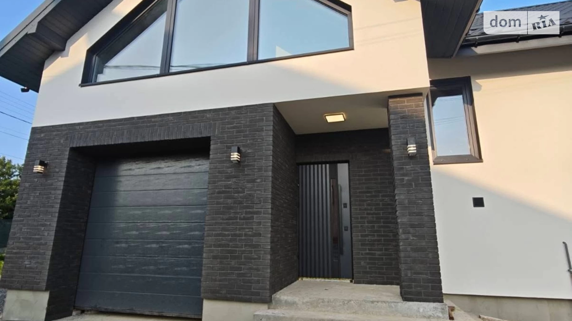 Продается дом на 2 этажа 185 кв. м с камином, цена: 175000 $ - фото 3