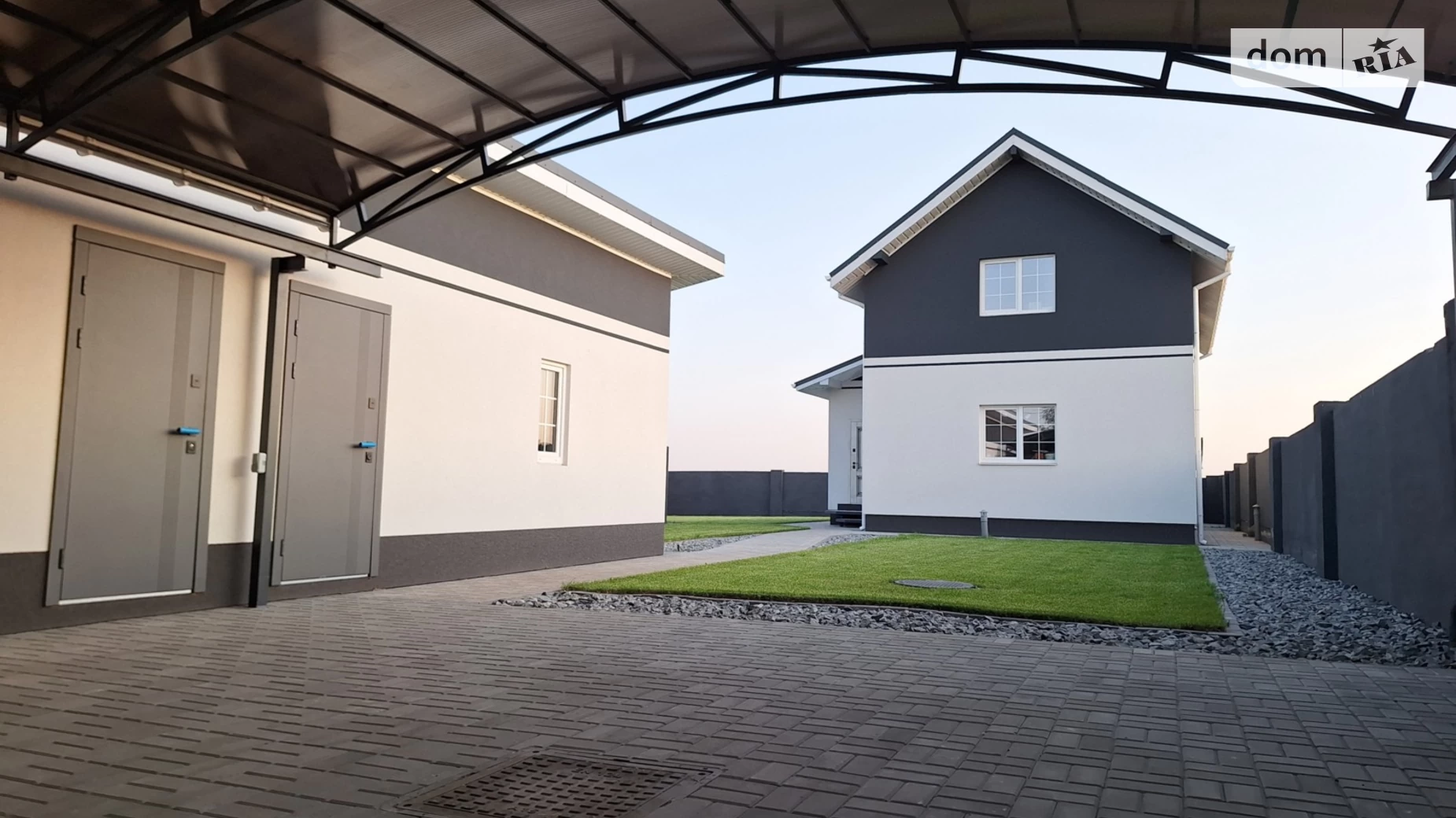 Продается дом на 2 этажа 108 кв. м с камином, цена: 139000 $ - фото 3