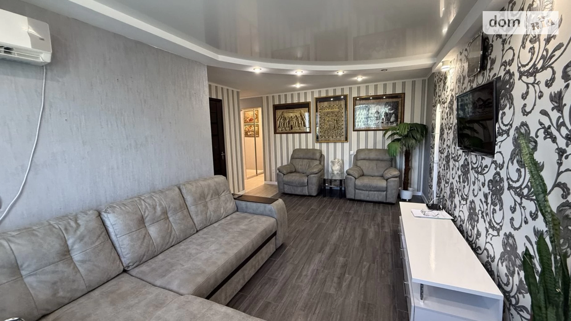 Продается 3-комнатная квартира 64 кв. м в Днепре, цена: 48000 $ - фото 2