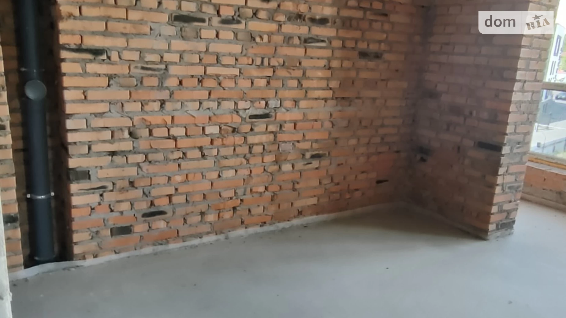 Продается 2-комнатная квартира 56 кв. м в Гостомеле, ул. Мирная, 3Б - фото 2