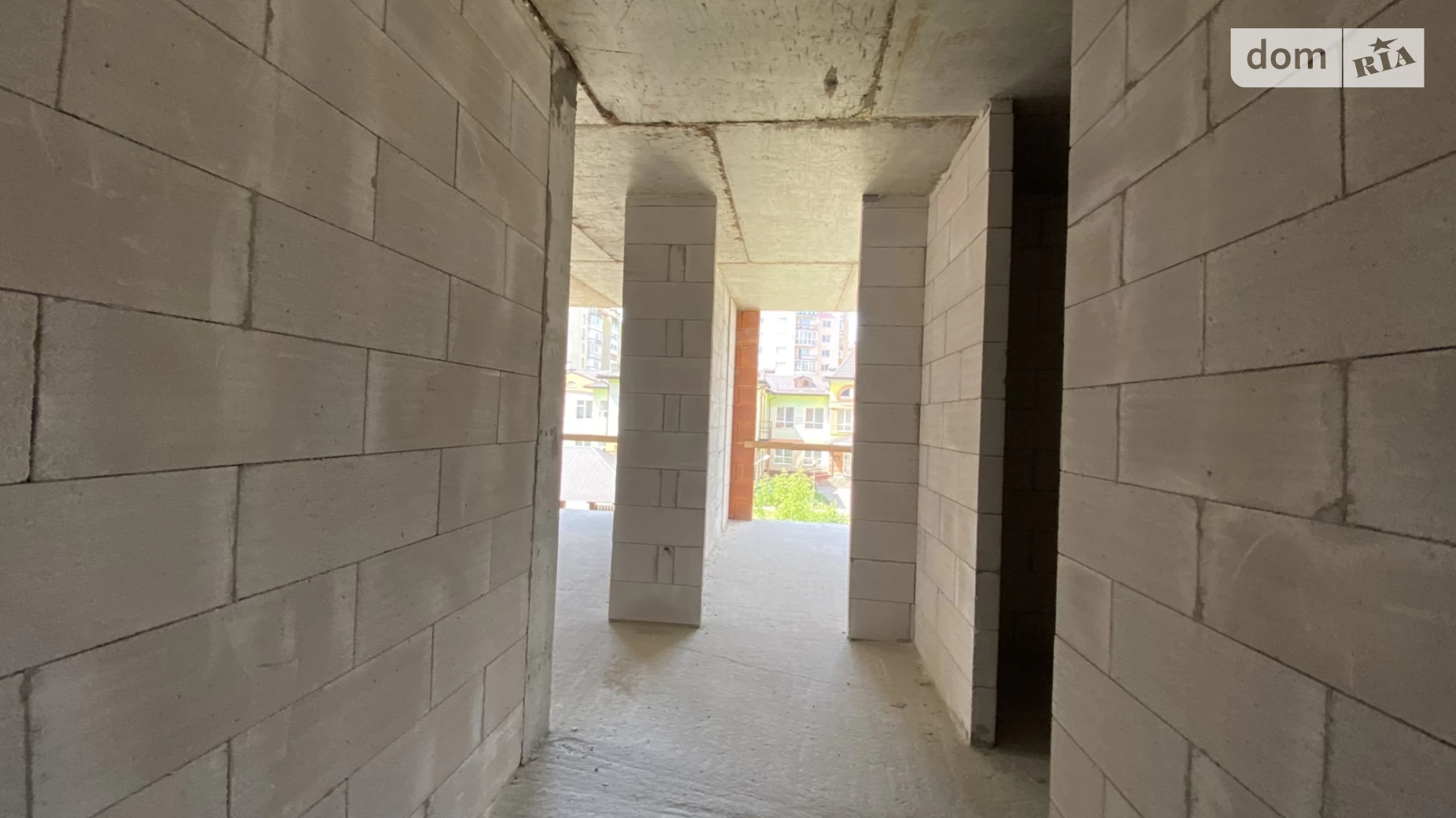 Продается 3-комнатная квартира 83 кв. м в Ивано-Франковске, ул. Химиков, 29 - фото 2