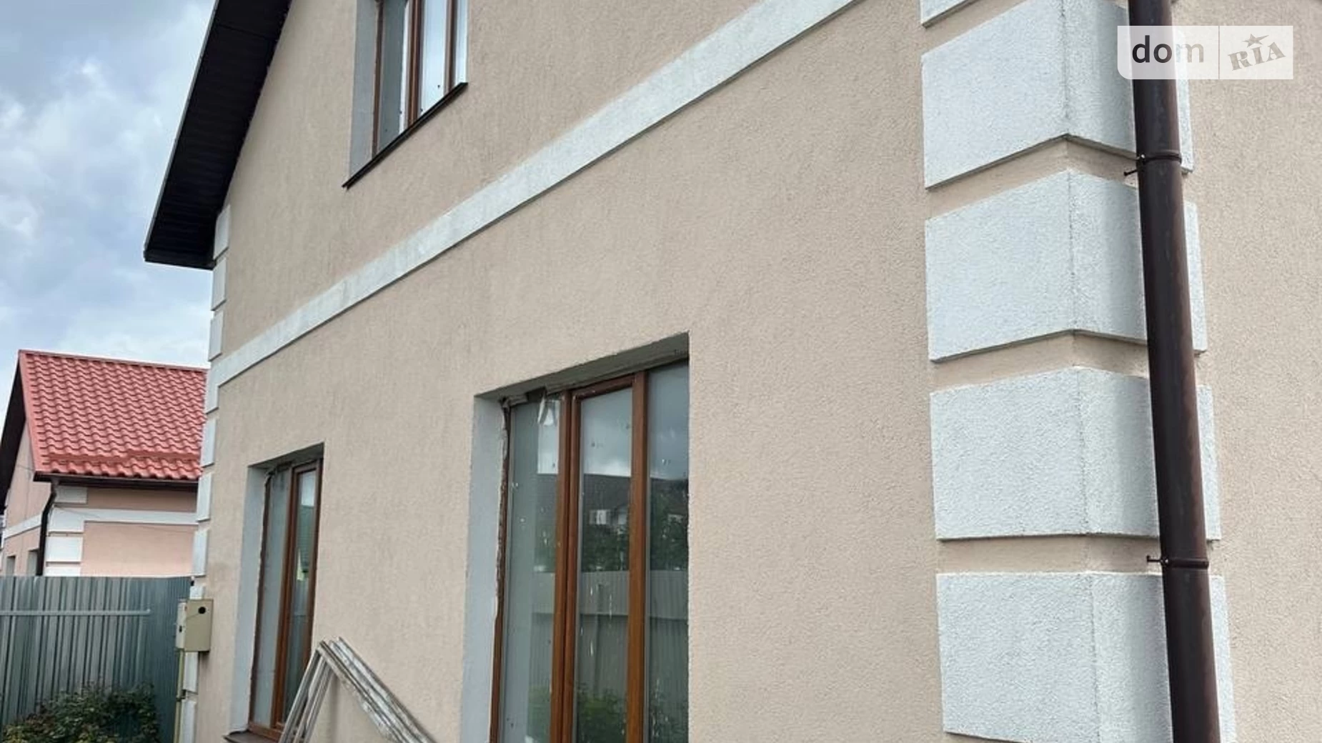 Продается дом на 2 этажа 295 кв. м с камином, цена: 180000 $ - фото 3