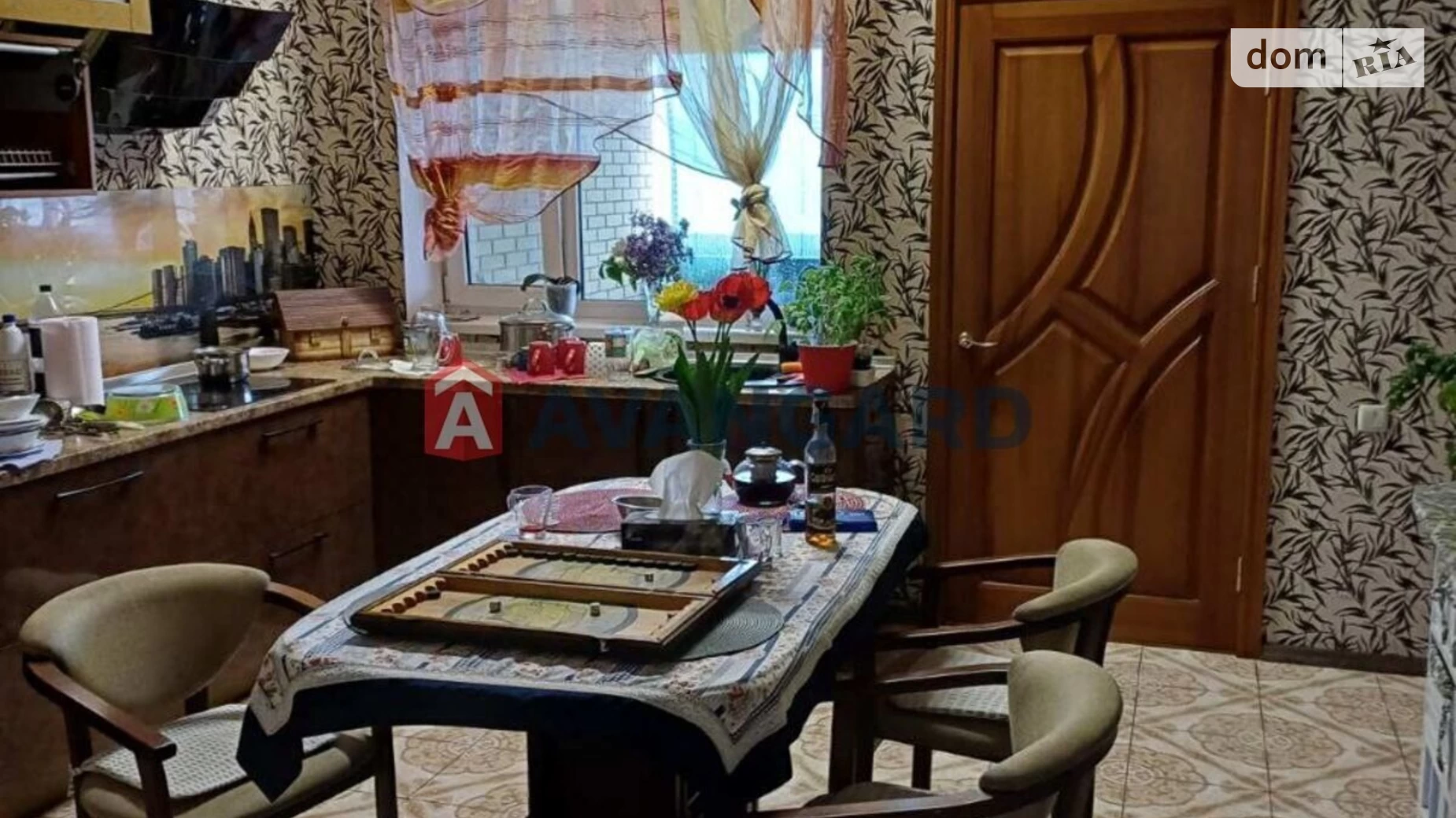 Продается дом на 2 этажа 130 кв. м с участком, цена: 55000 $ - фото 2