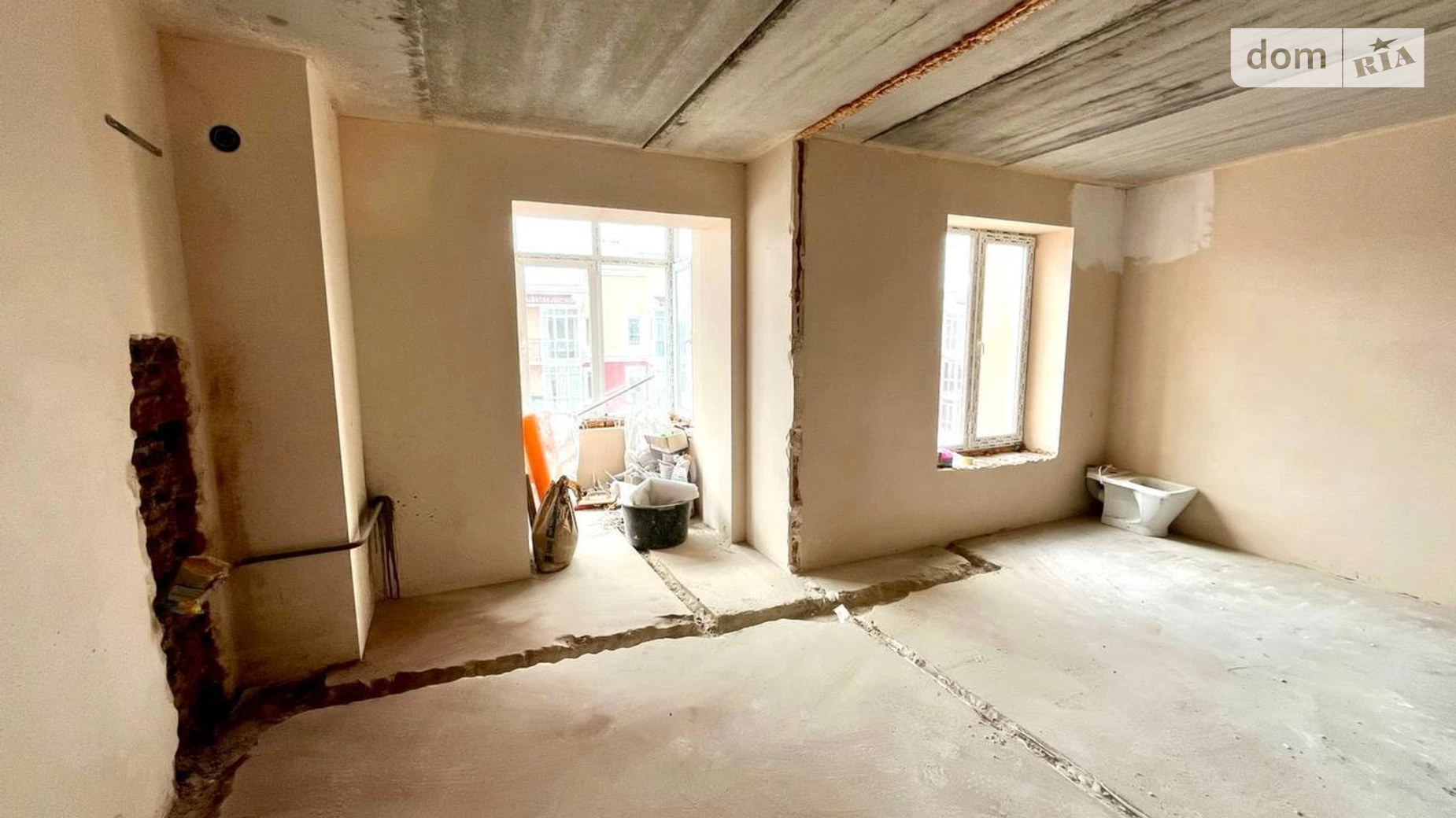 Продается 1-комнатная квартира 41.5 кв. м в Гостомеле, цена: 31500 $ - фото 2