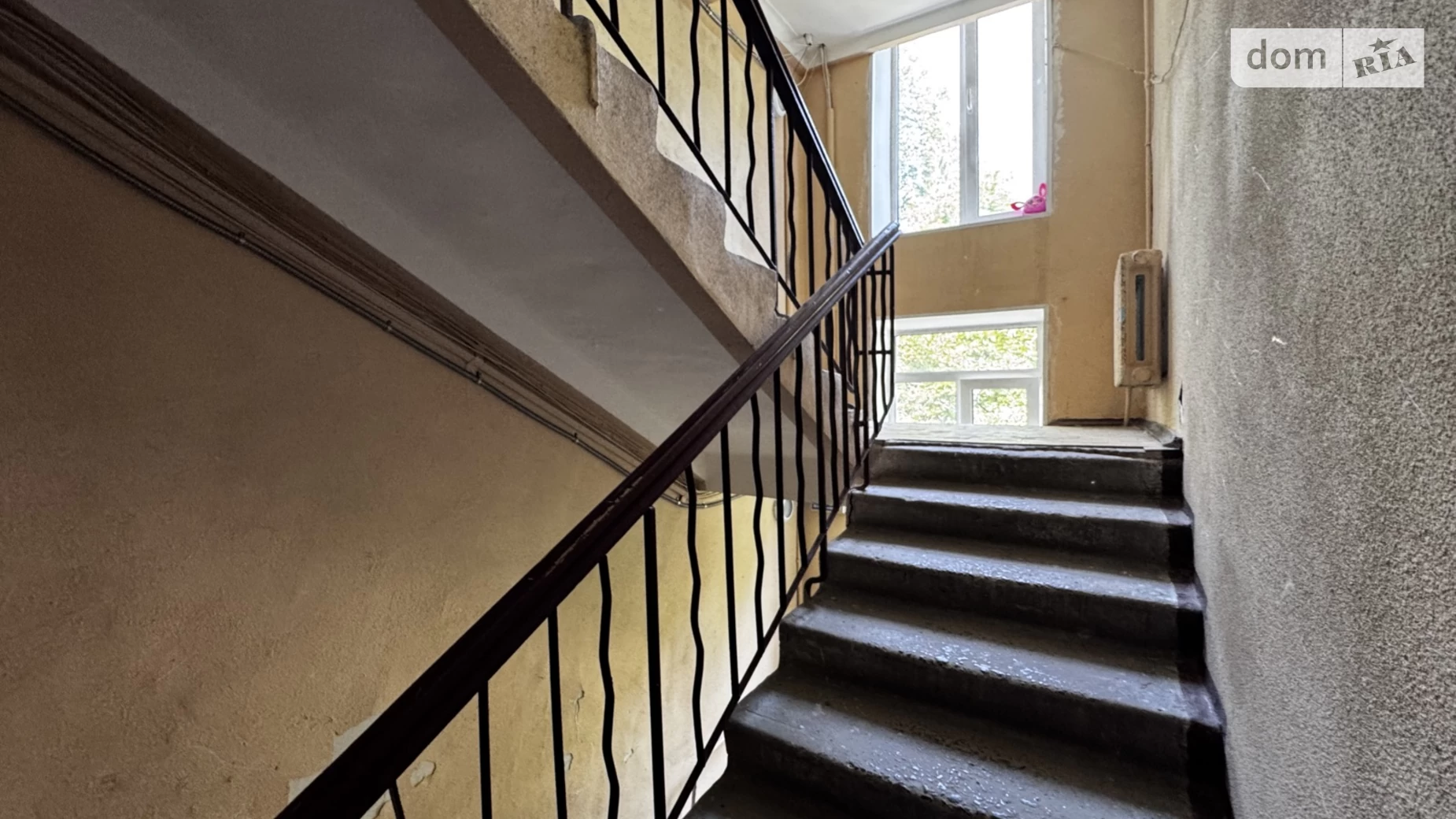 Продается 2-комнатная квартира 46 кв. м в Киеве, ул. Маккейна Джона, 35Б - фото 4