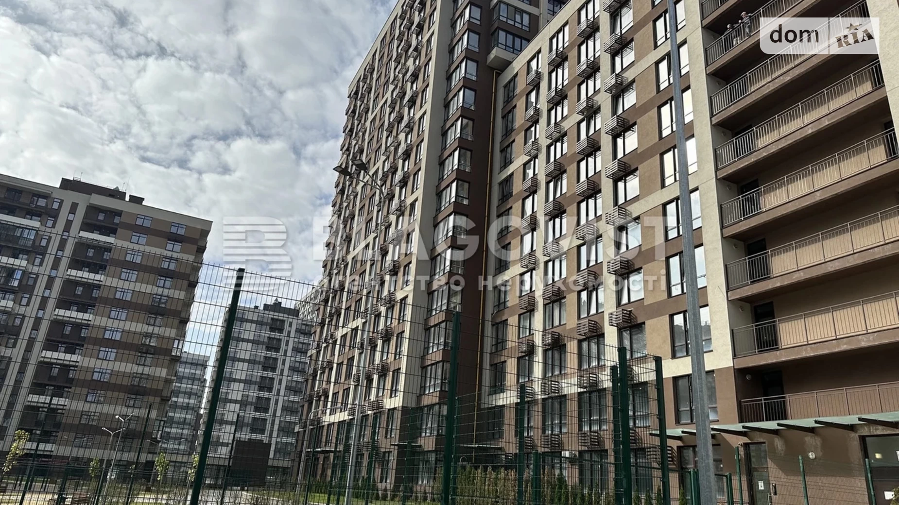 Продается 4-комнатная квартира 188 кв. м в Киеве, ул. Александра Олеся, 2Б - фото 3