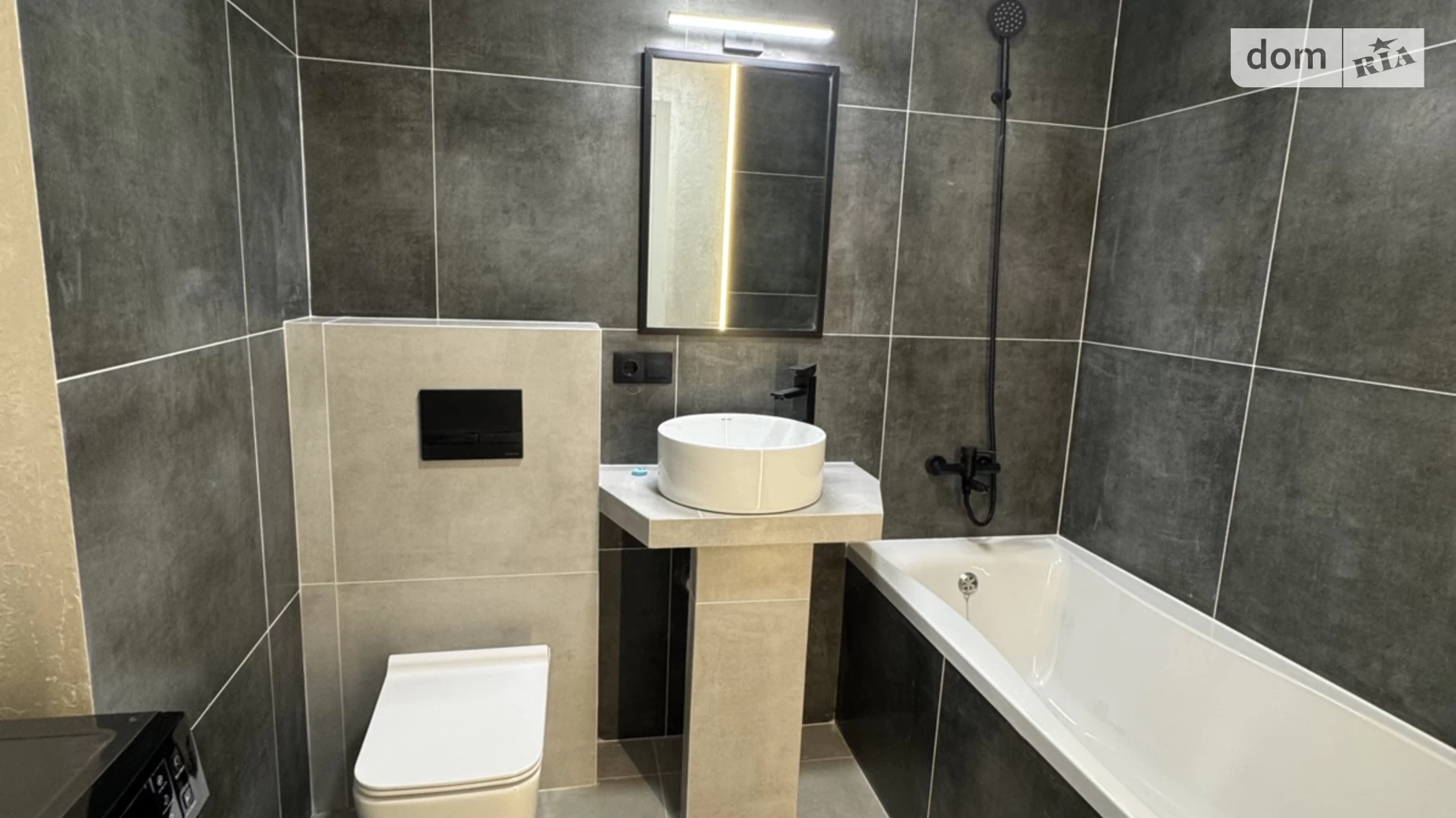 2-комнатная квартира 56 кв. м в, цена: 66500 $ - фото 4
