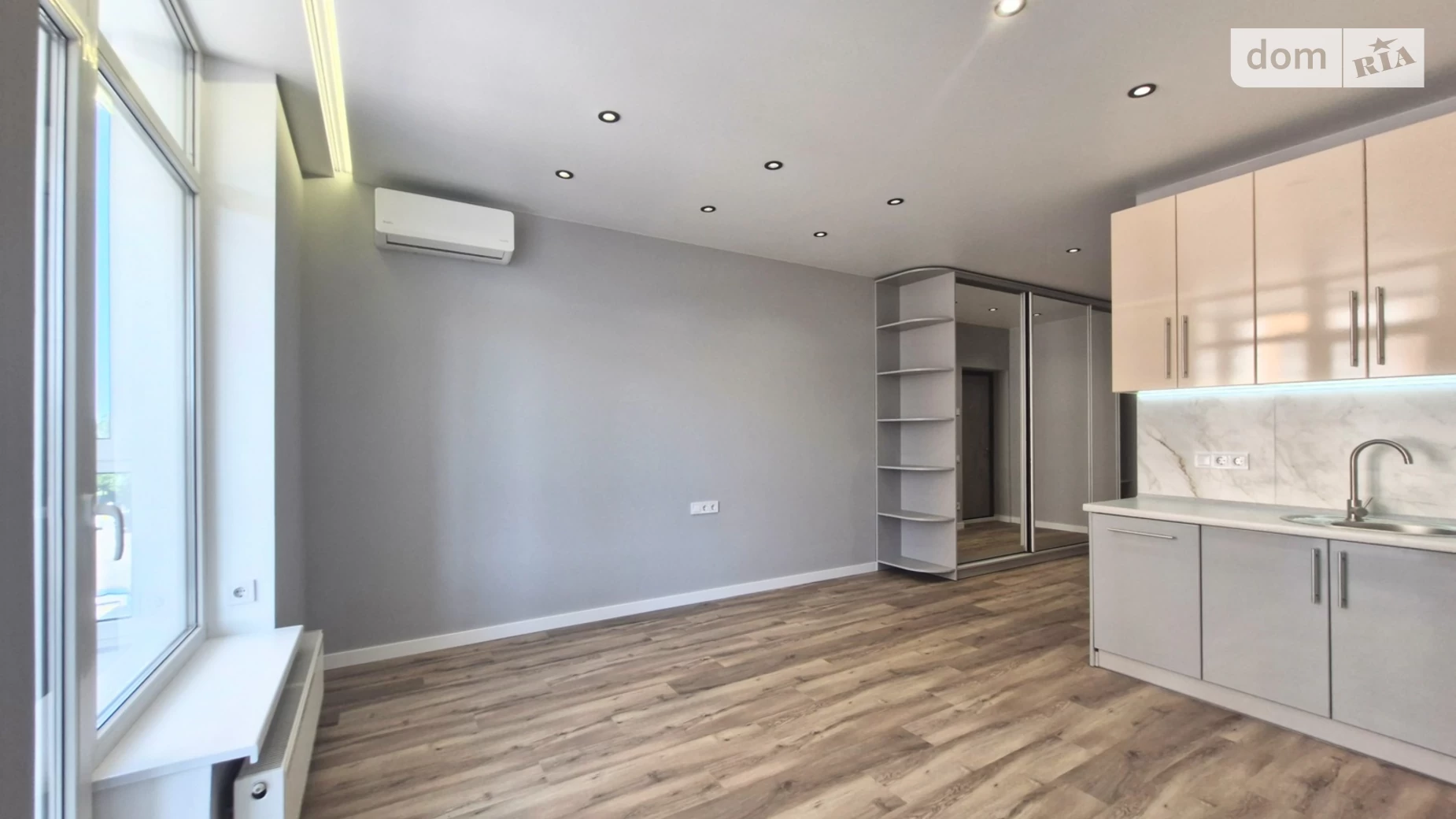 Продается 1-комнатная квартира 35 кв. м в Киеве, ул. Бердника Олеся, 1В - фото 3